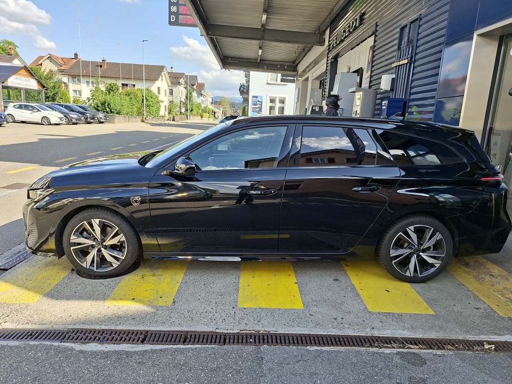 PEUGEOT 308 SW 1.2 Hybrid GT-showroom-element-3