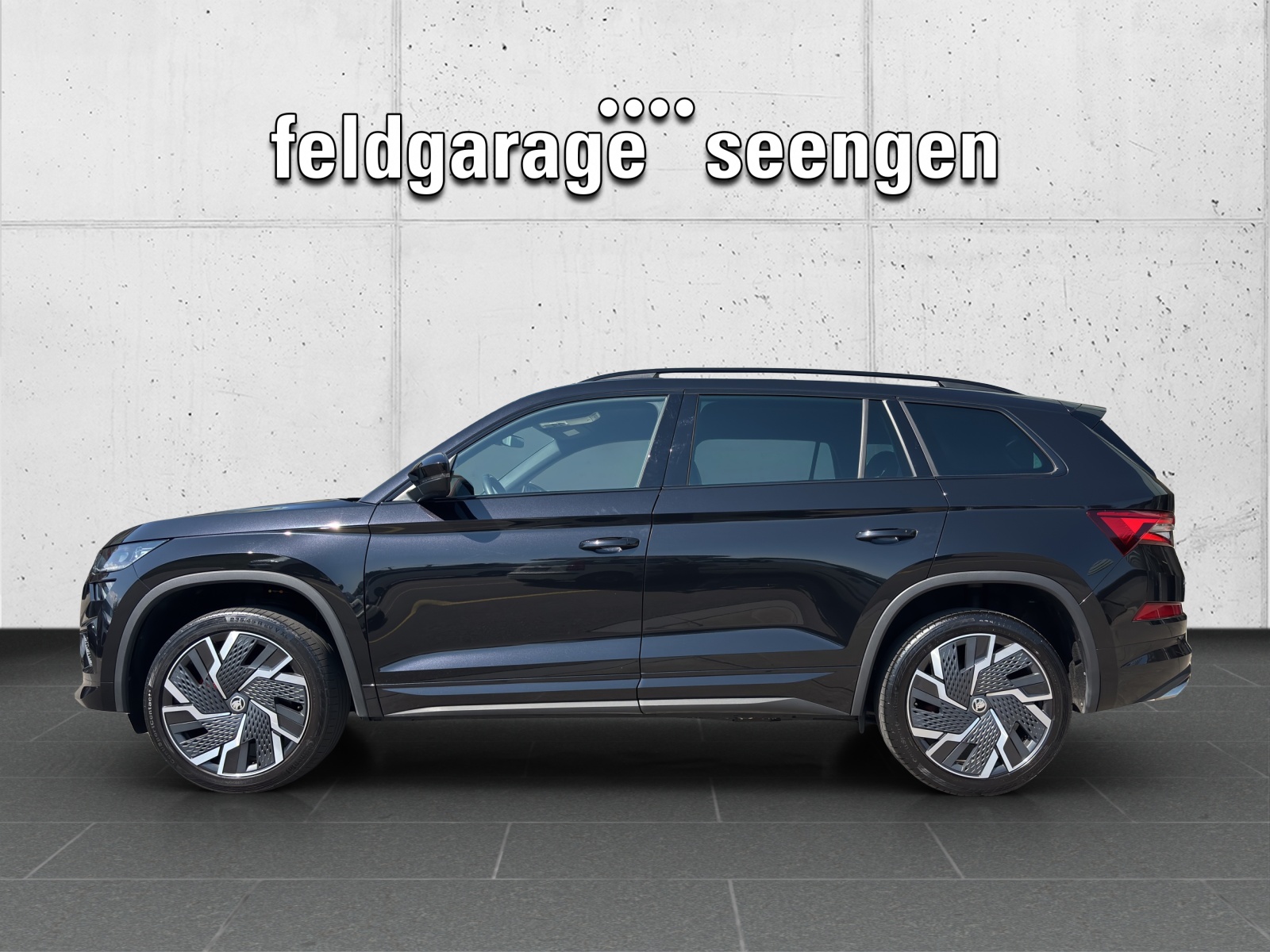 SKODA Kodiaq 2.0 TSI 4x4 RS DSG mit AHK & elektr. Vordersitze mit Memory-showroom-element-1