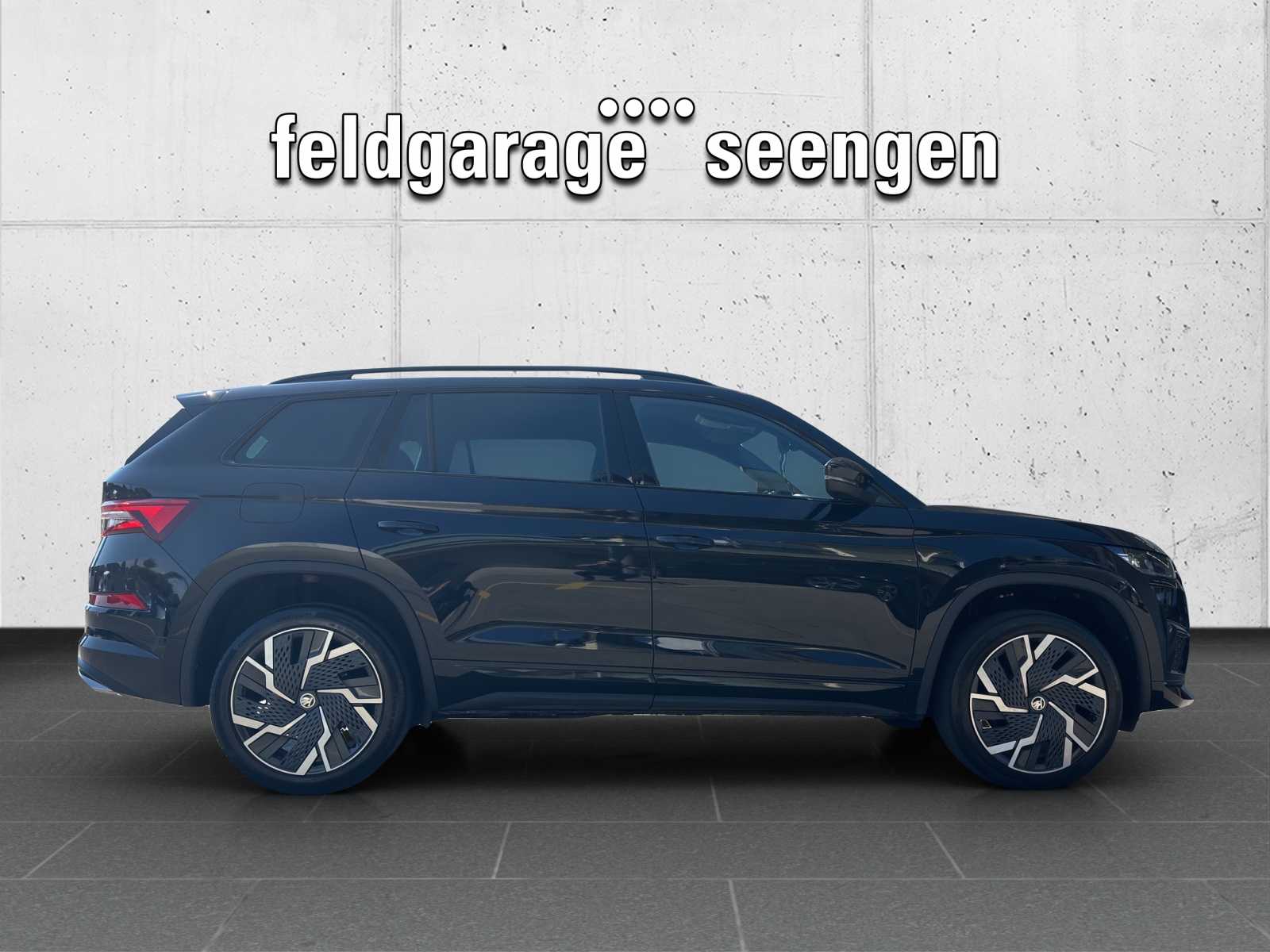 SKODA Kodiaq 2.0 TSI 4x4 RS DSG mit AHK & elektr. Vordersitze mit Memory-showroom-element-3