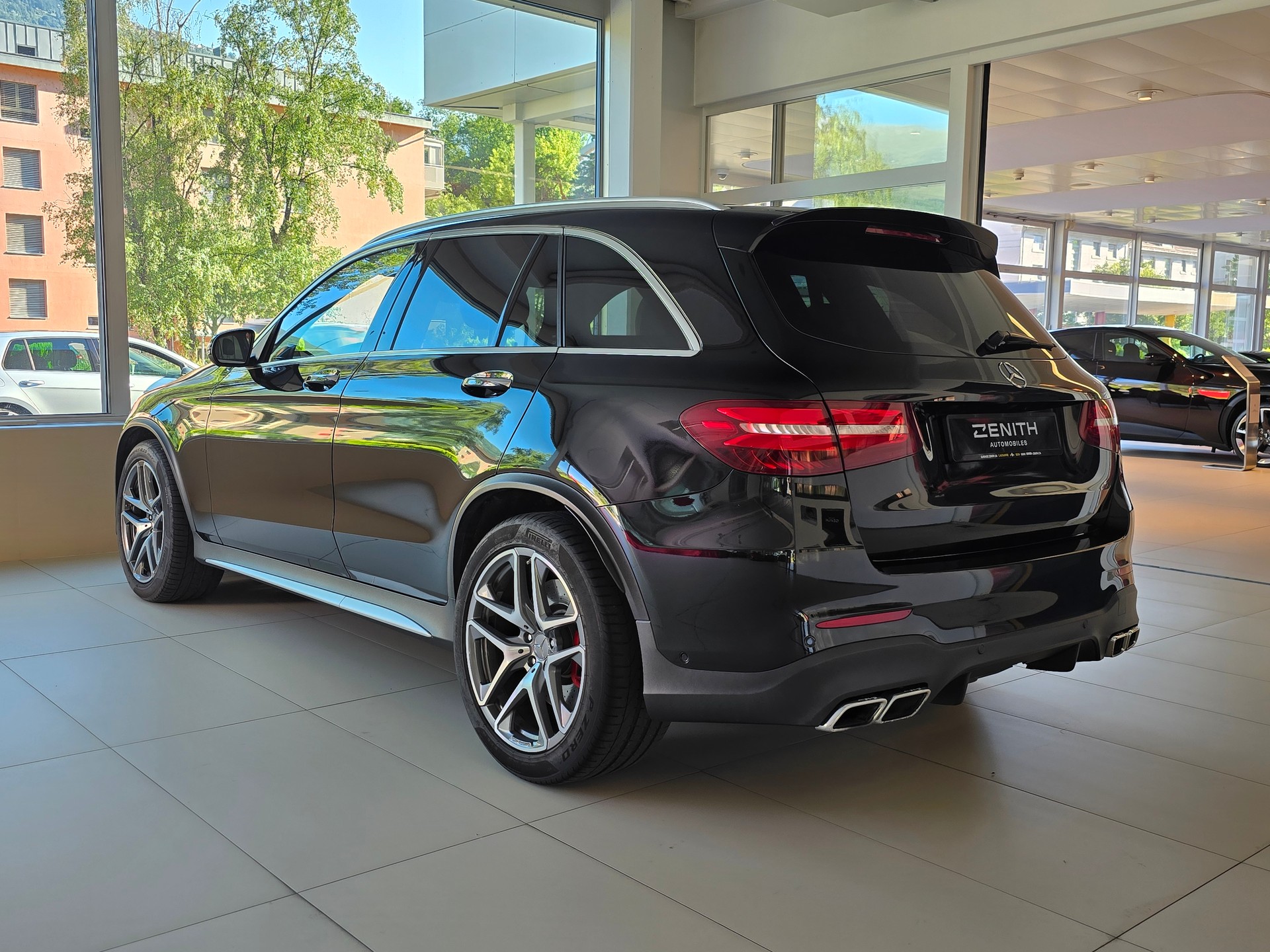 MERCEDES-BENZ GLC 63 S AMG 4Matic+ 9G-Tronic-image-6