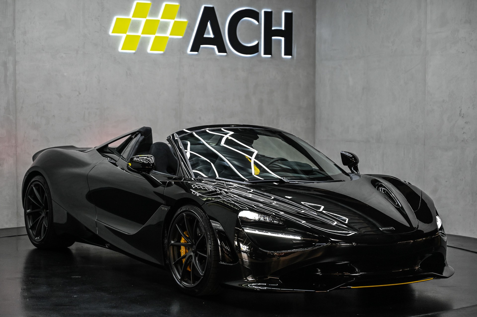 McLAREN 750S Spider
