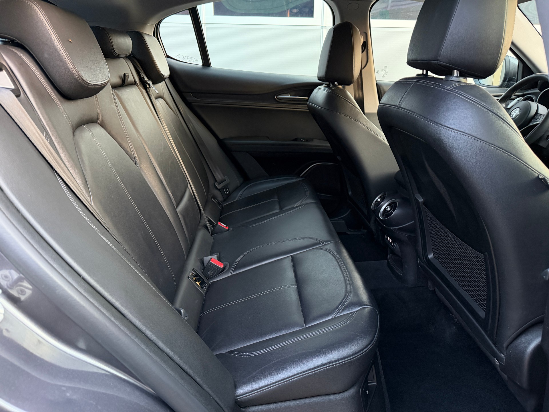 ALFA ROMEO Stelvio 2.0 Sport Q4 Automatic-image-12