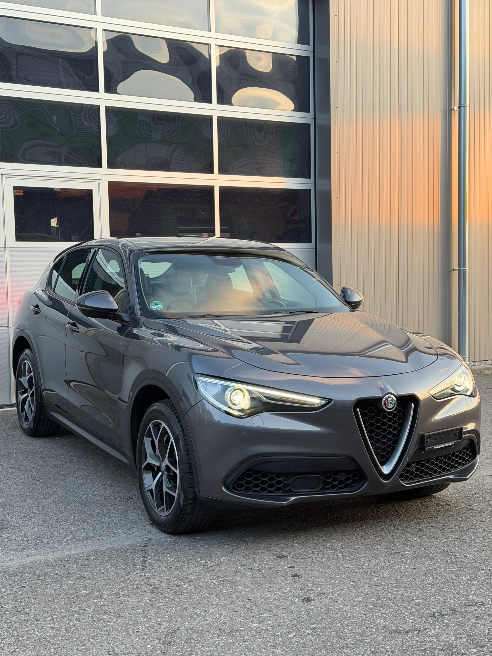 ALFA ROMEO Stelvio 2.0 Sport Q4 Automatic-image-1