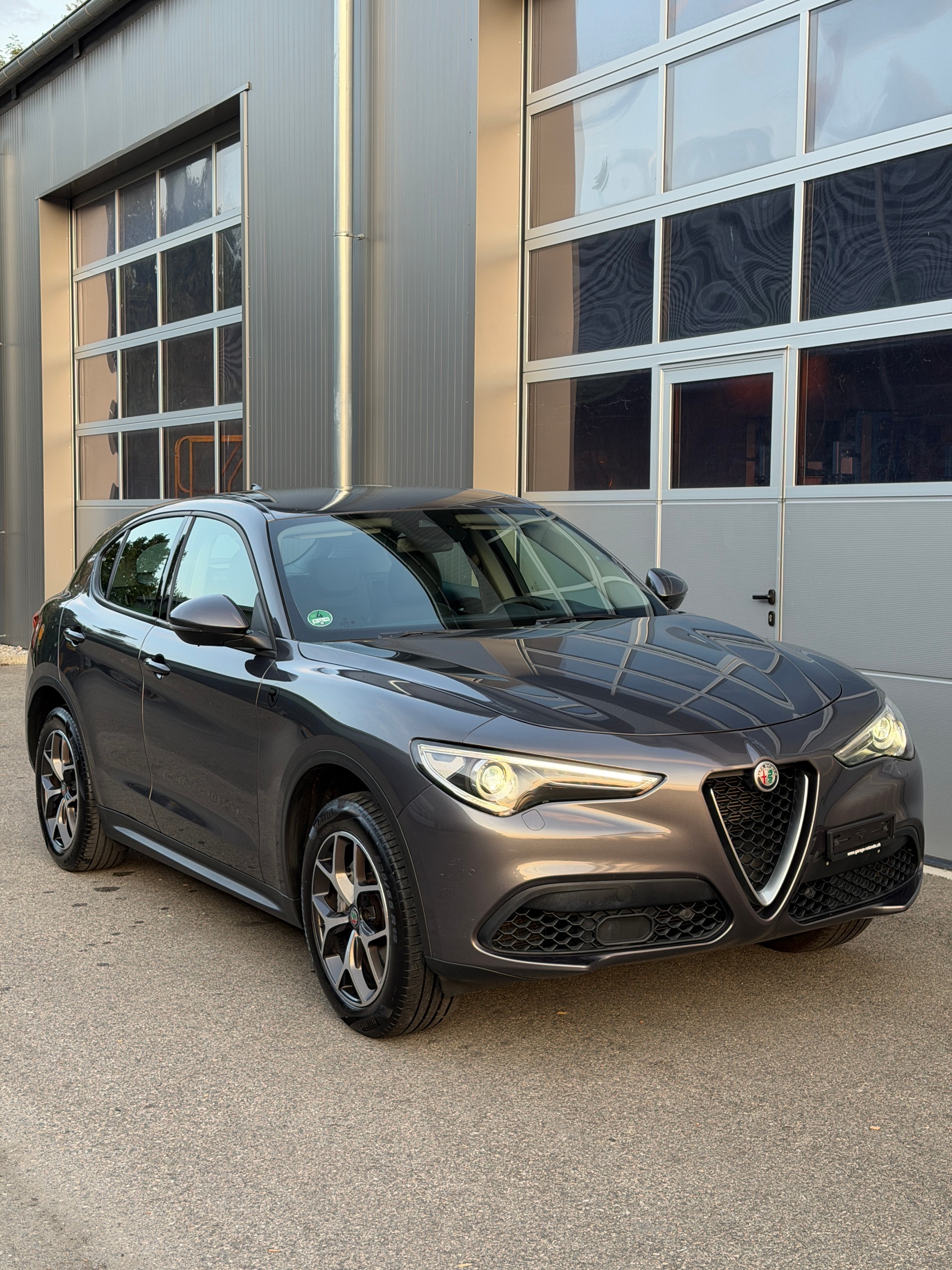 ALFA ROMEO Stelvio 2.0 Sport Q4 Automatic-image-5