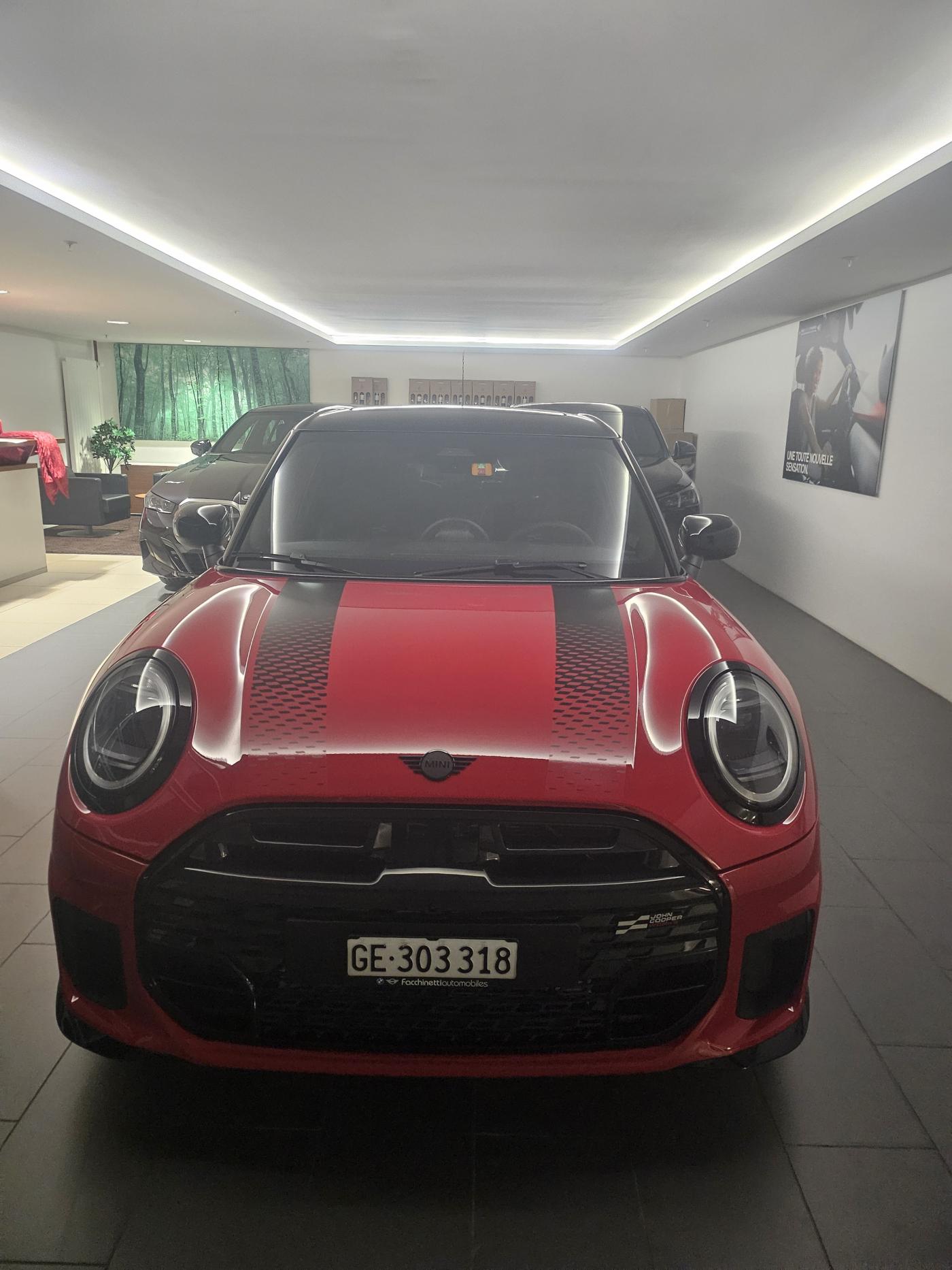 MINI Cooper C DKG-showroom-element-1