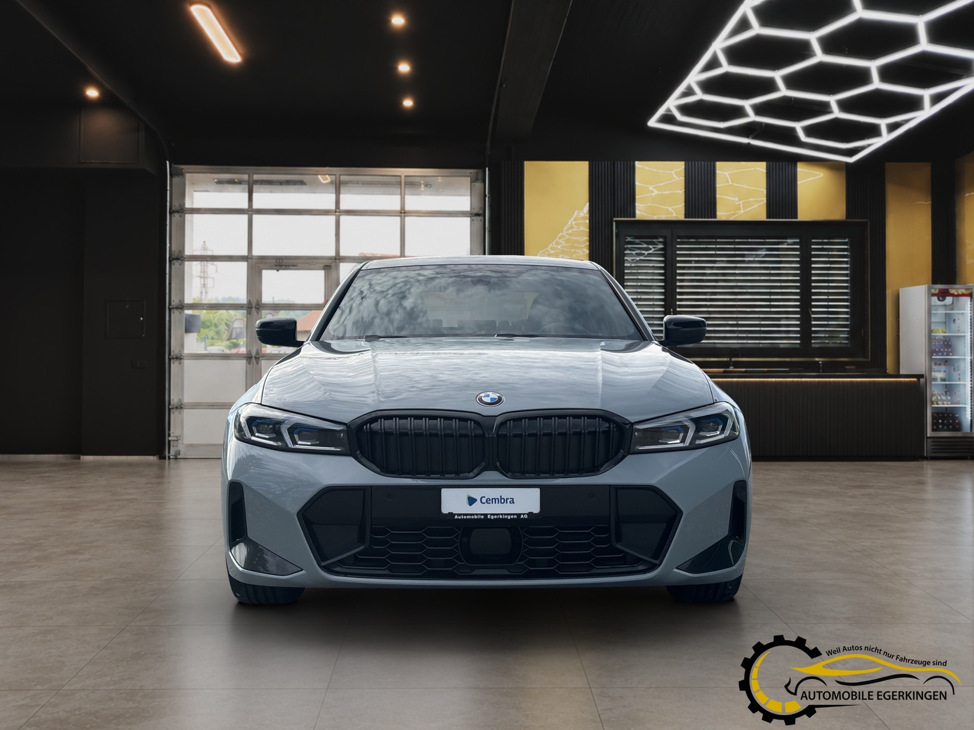 BMW 320d xDrive M Sport SAG-showroom-element-1