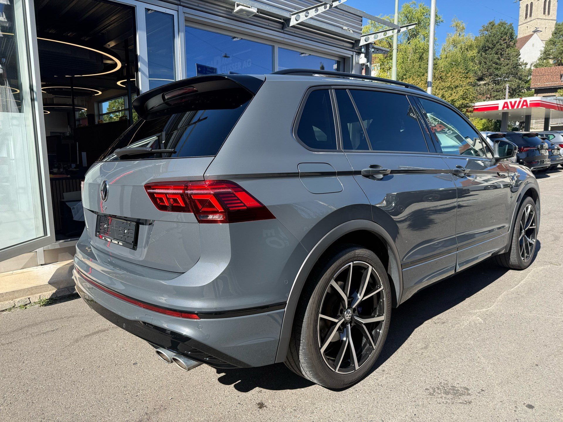 VW Tiguan R 4Motion-showroom-element-3