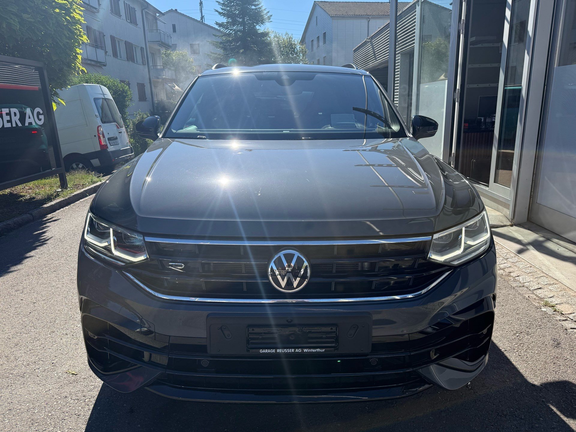 VW Tiguan R 4Motion-showroom-element-1