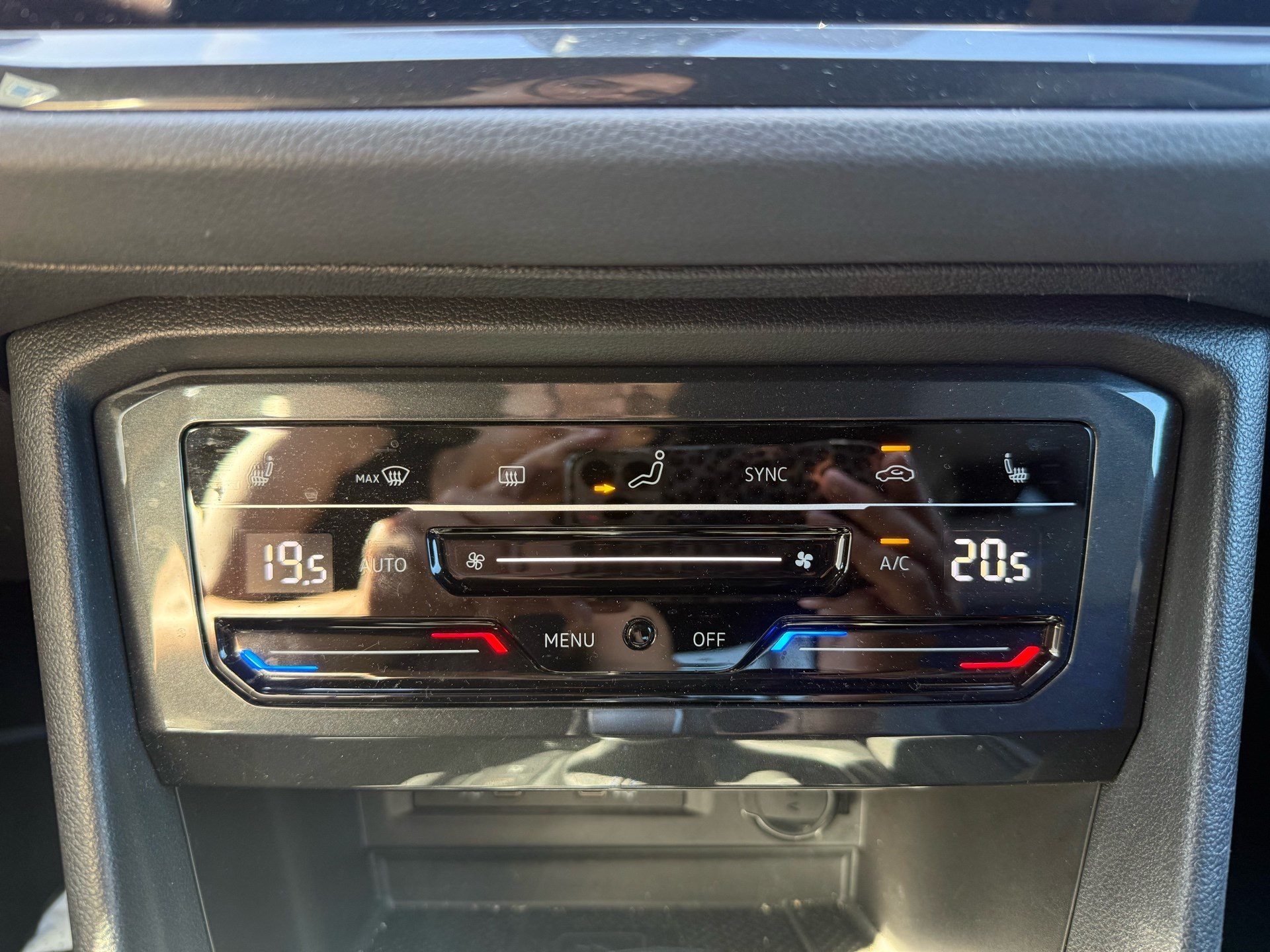 VW Tiguan R 4Motion-image-31