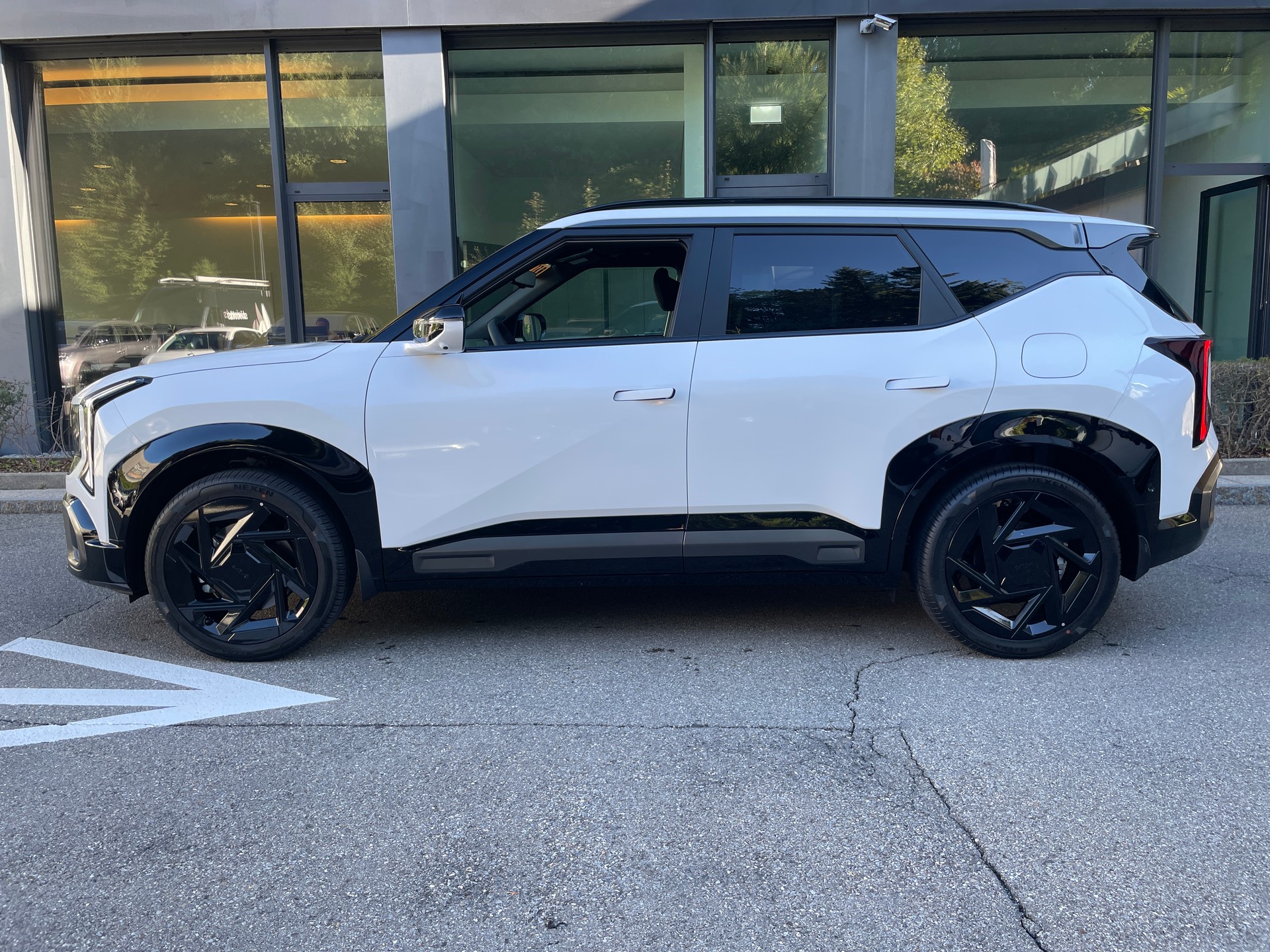 KIA Seltos 1.6T-GDi X-Line 7DCT 4x4-showroom-element-1