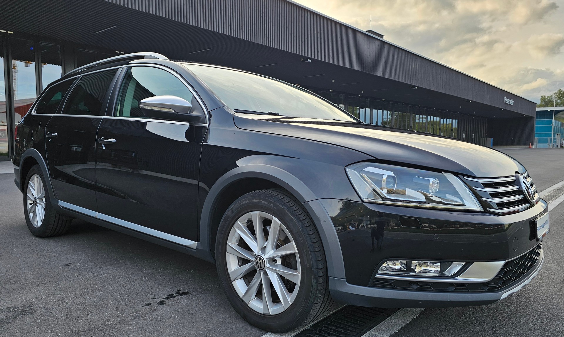 VW Passat Alltrack 2.0 TSI 4Motion DSG-showroom-element-3