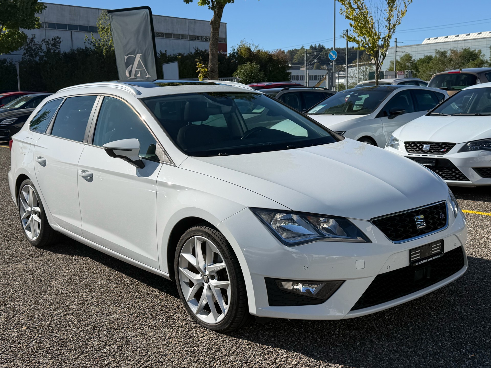 SEAT Leon ST 2.0 TDI FR-showroom-element-2