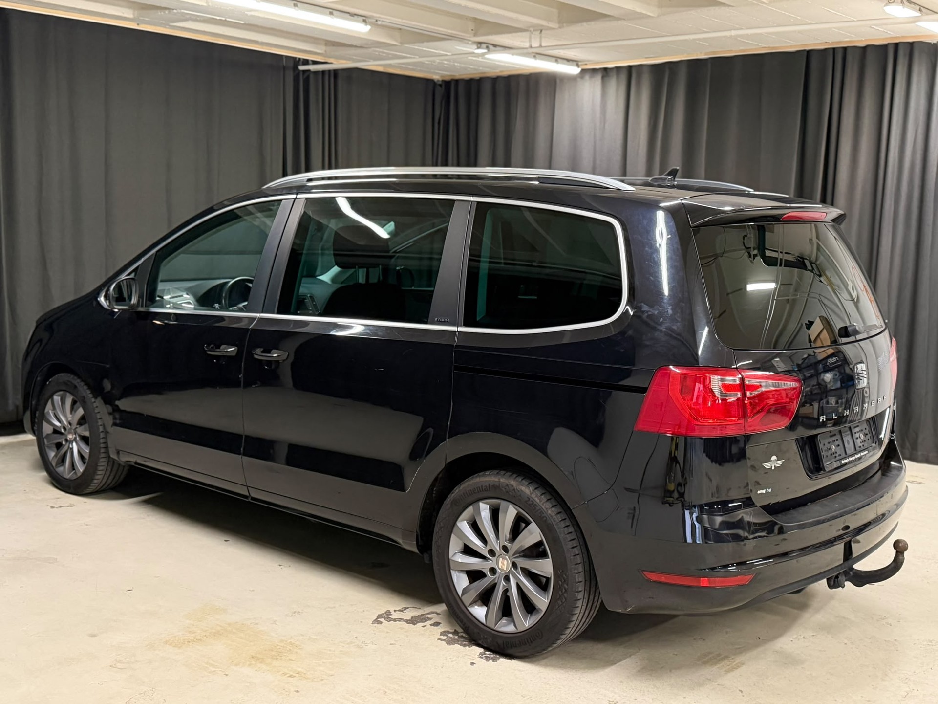 SEAT Alhambra 1.4 TSI Reference Eco DSG-image-4
