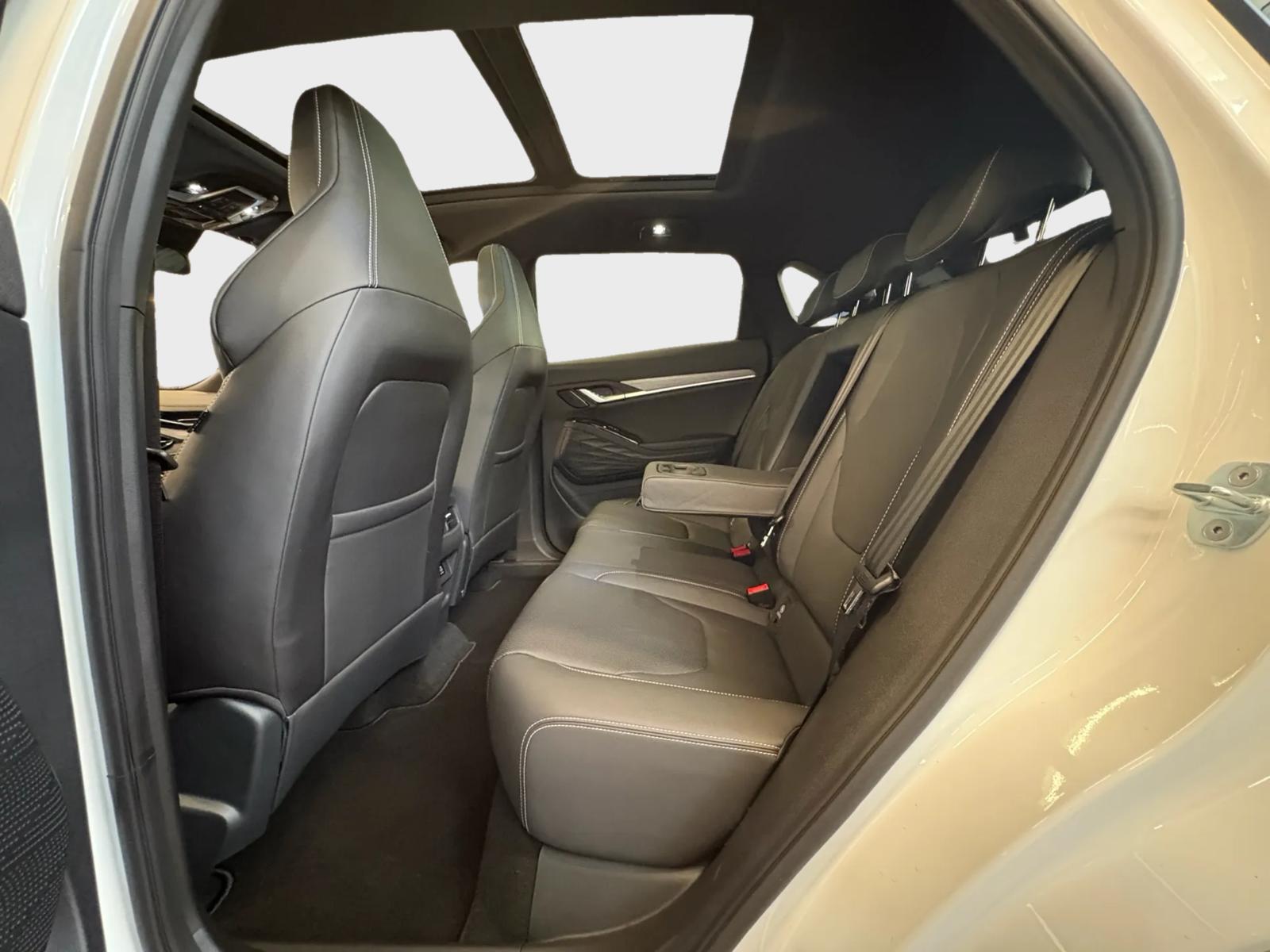 JAC JS6 1.5 PHEV-image-9
