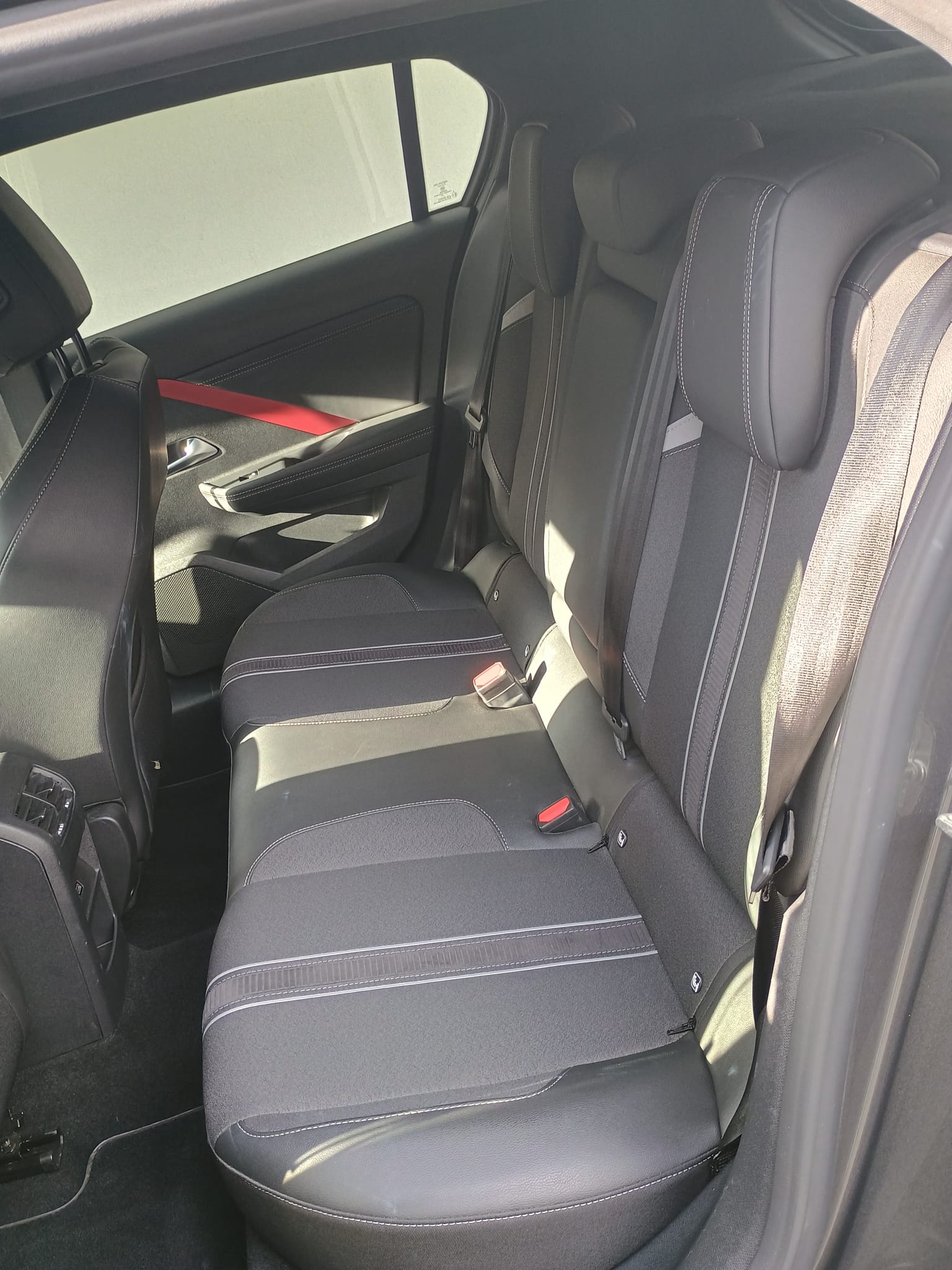 OPEL Astra 1.6 PHEV GS Line Swiss Plus-image-7