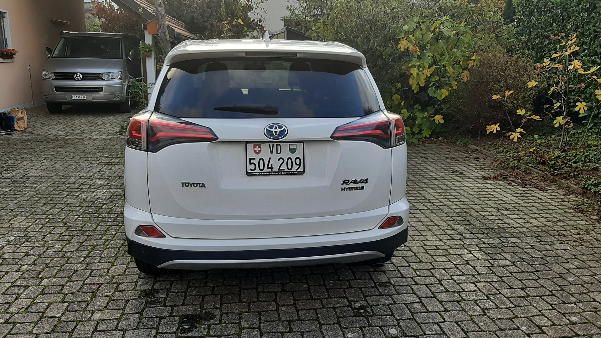 TOYOTA RAV-4 2.5 HSD Edition-image-2
