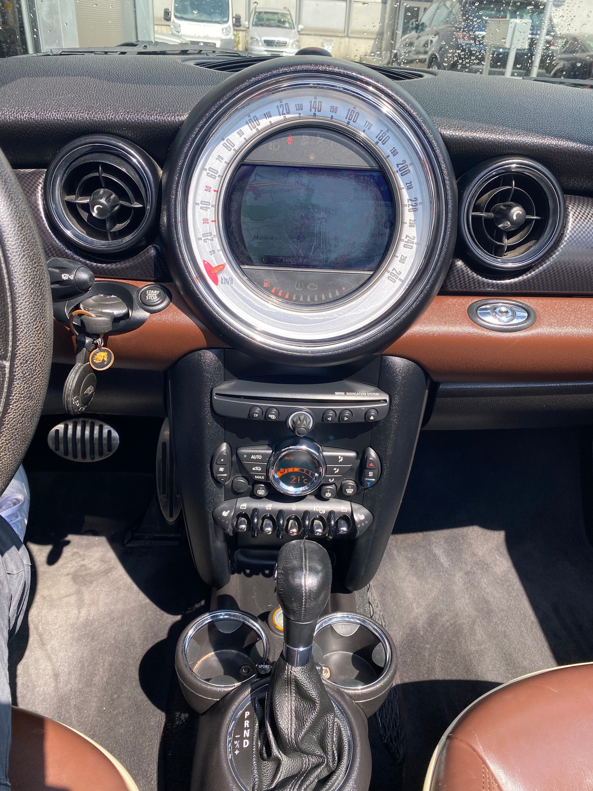 MINI Mini Cabrio Cooper S Steptronic-image-14
