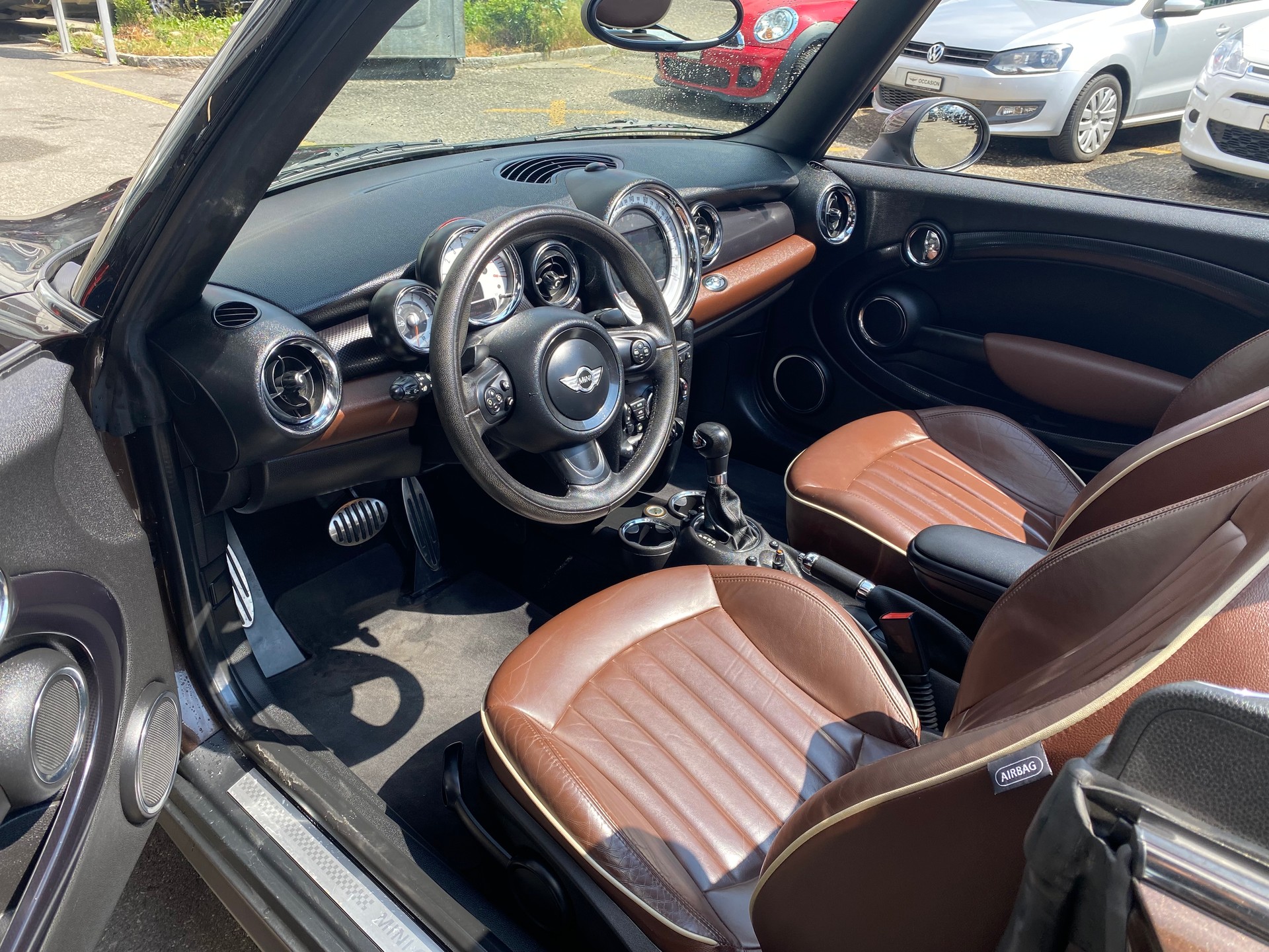 MINI Mini Cabrio Cooper S Steptronic-image-11