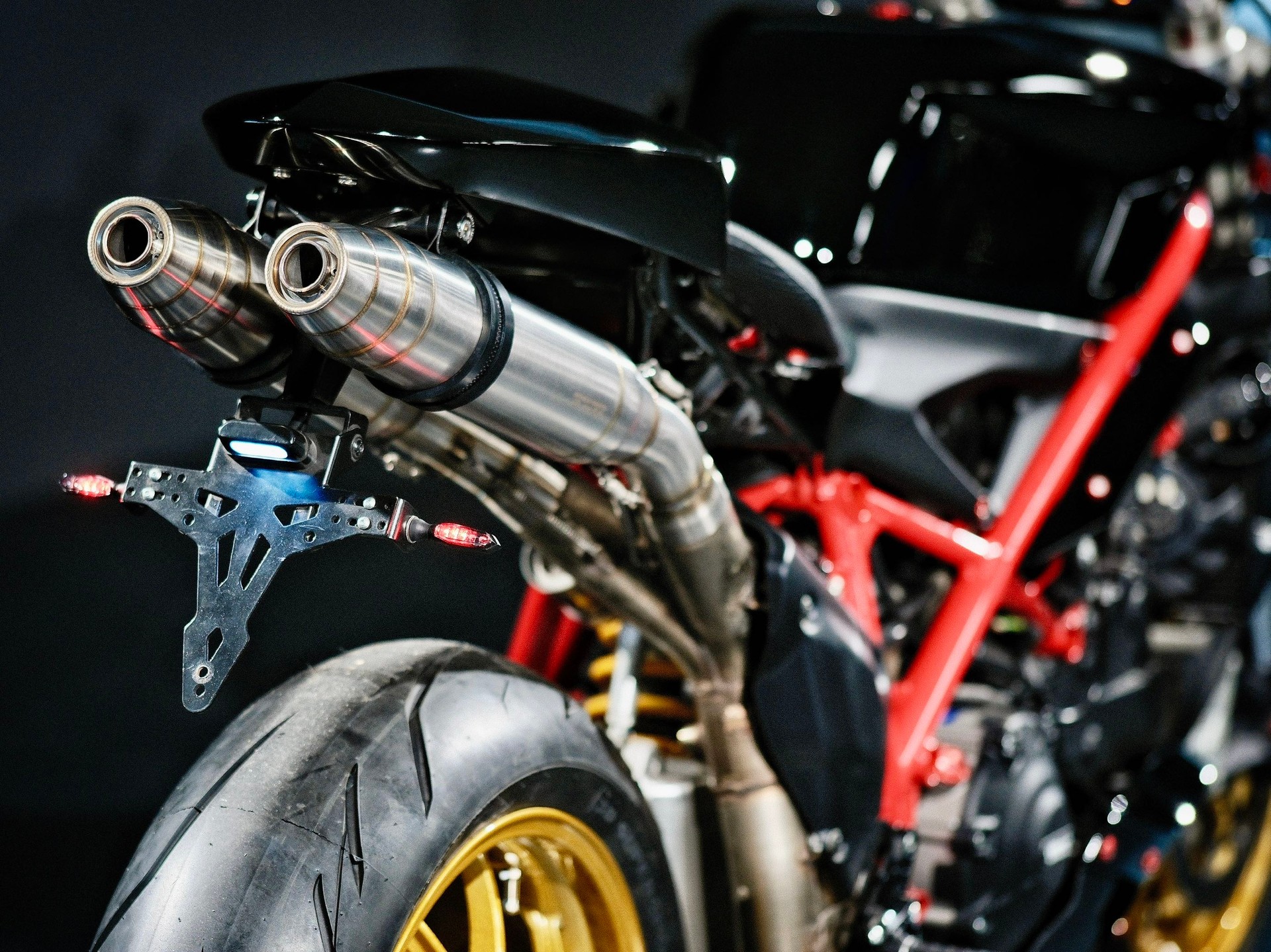 DUCATI 848 Superbike Cafe Racer-image-13