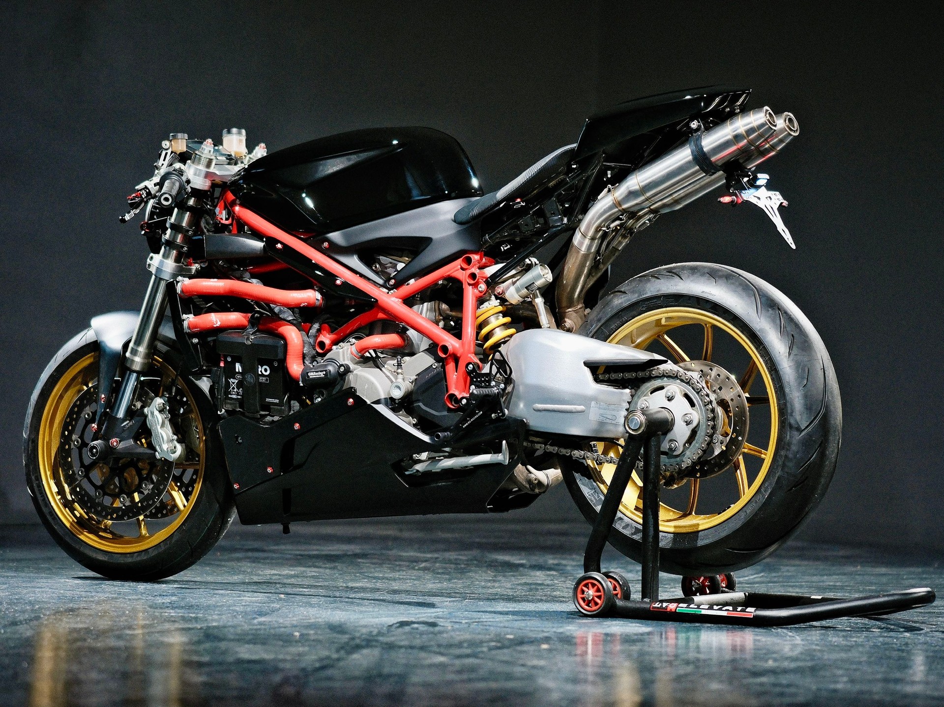 DUCATI 848 Superbike Cafe Racer-image-3