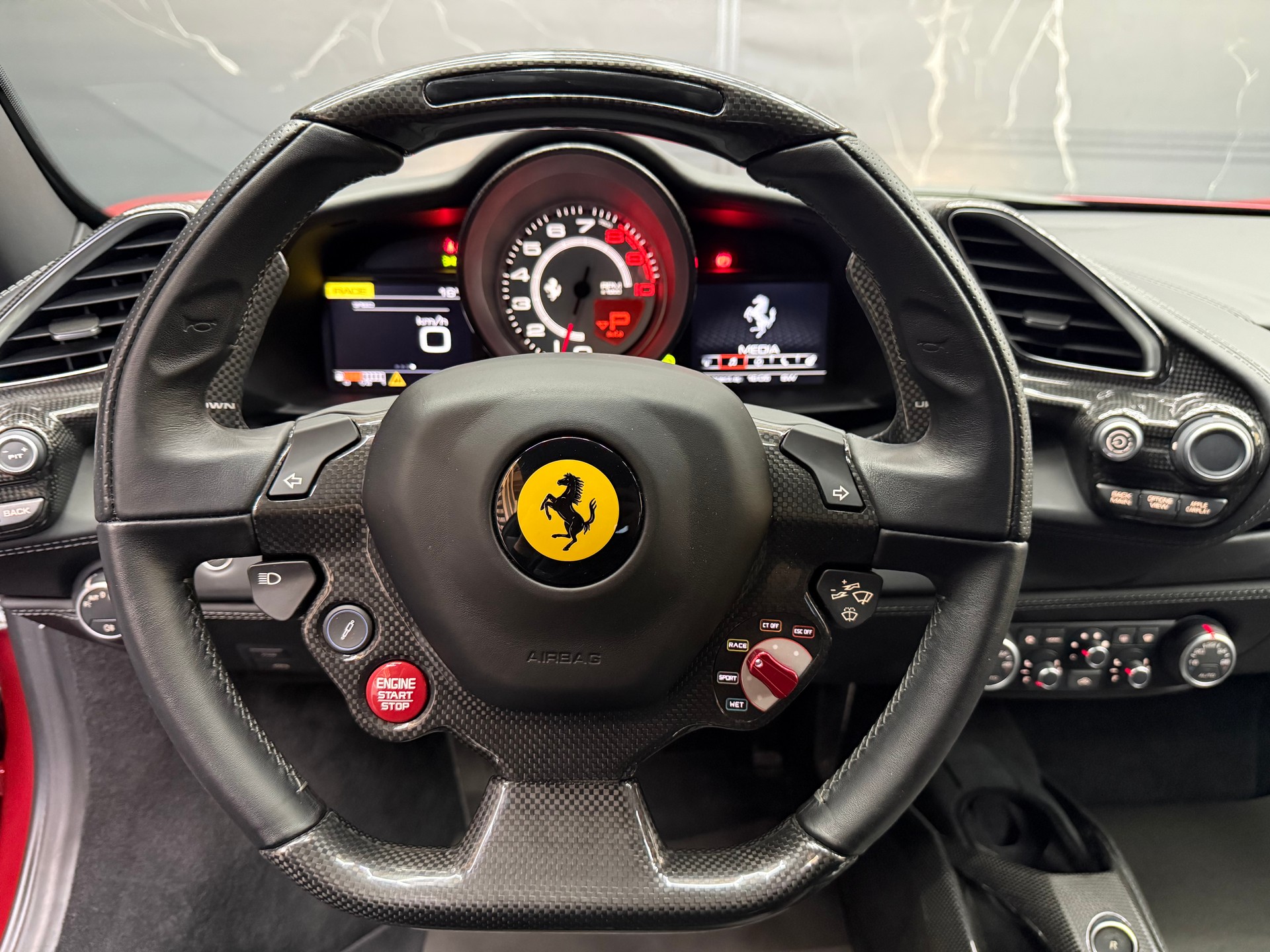 FERRARI 488 GTB 3.9 V8-image-8