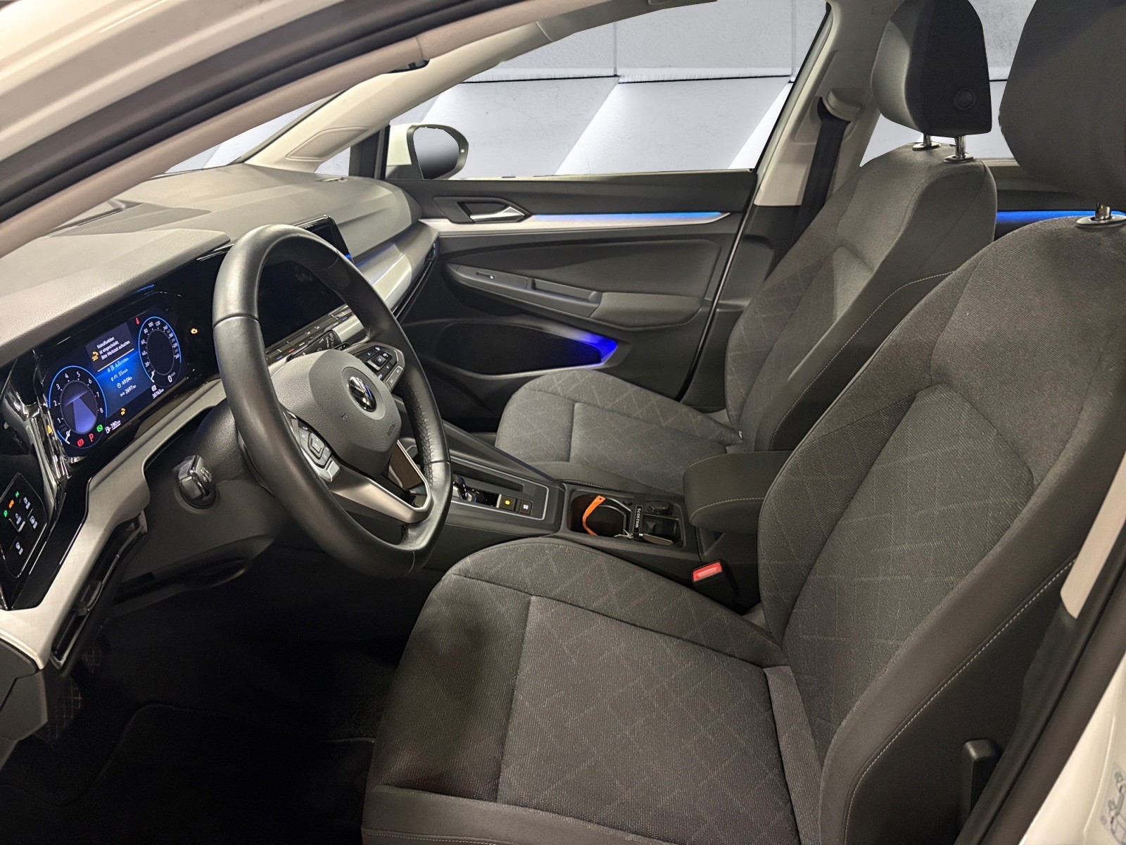 VW Golf 1.5 e TSI ACT Life DSG/Caméra de recul / Light Assist / GPS-image-12