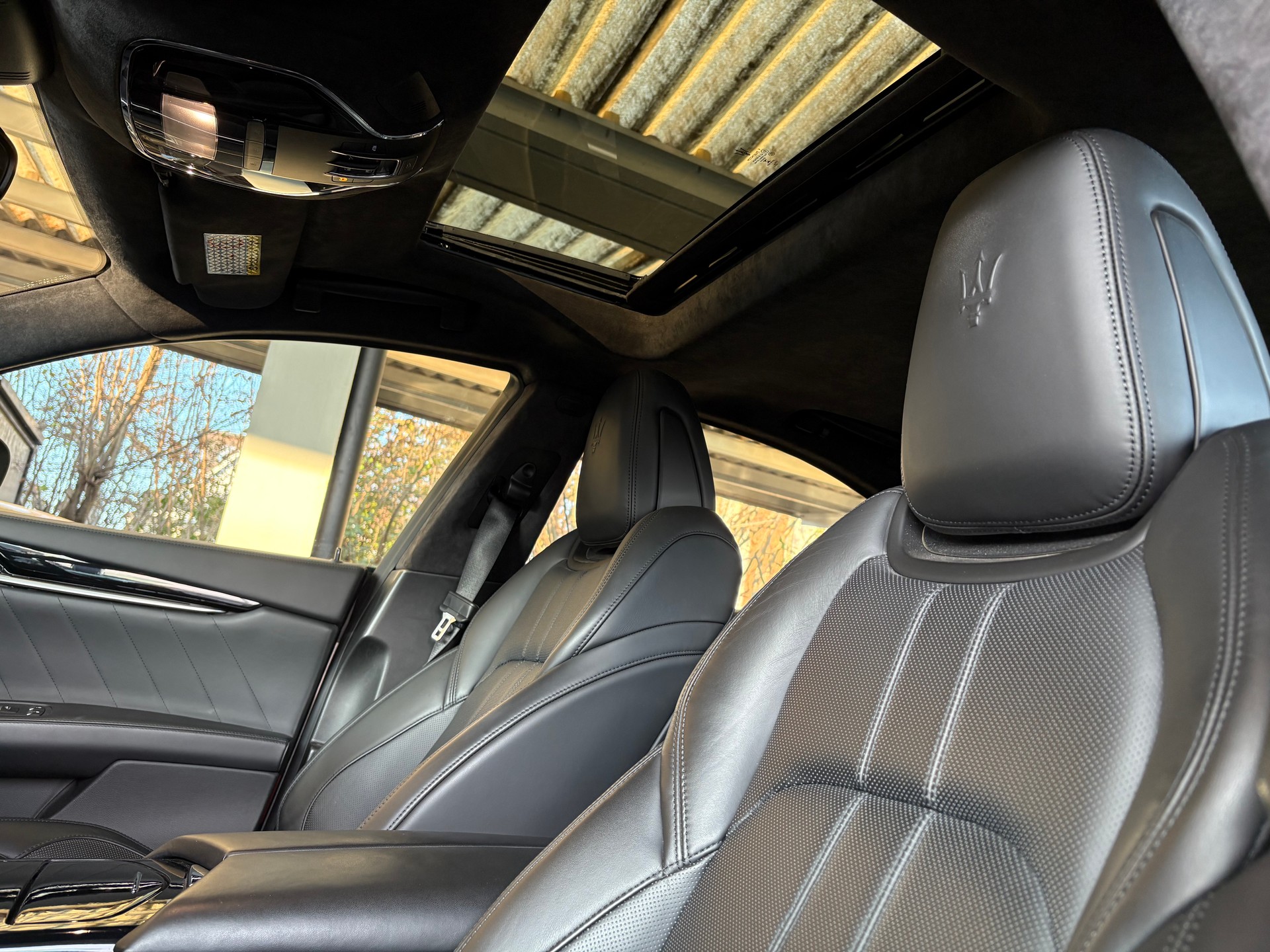 MASERATI Ghibli 3.0 V6 Modena Alcantara-image-10