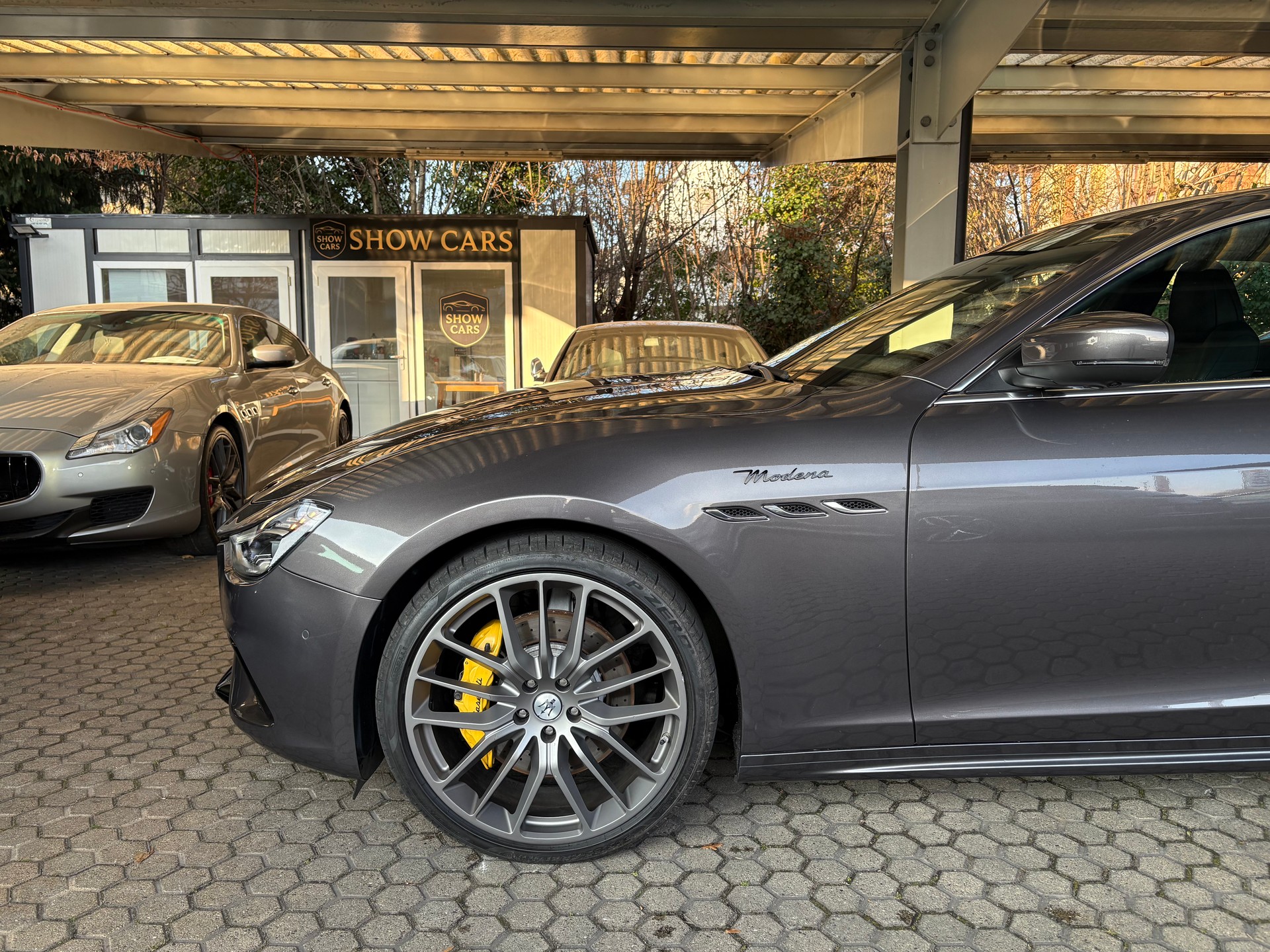 MASERATI Ghibli 3.0 V6 Modena Alcantara-image-7