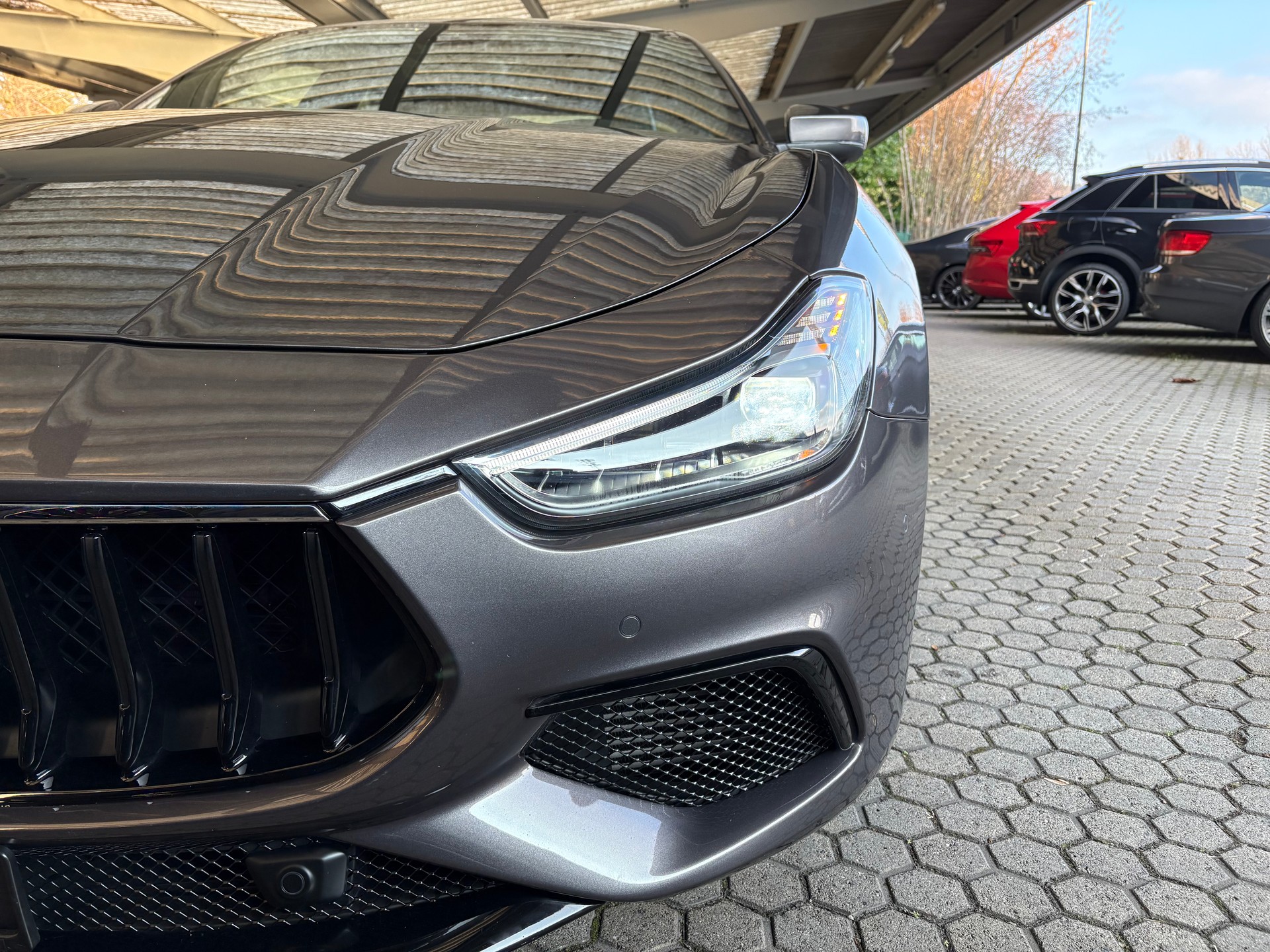 MASERATI Ghibli 3.0 V6 Modena Alcantara-image-5