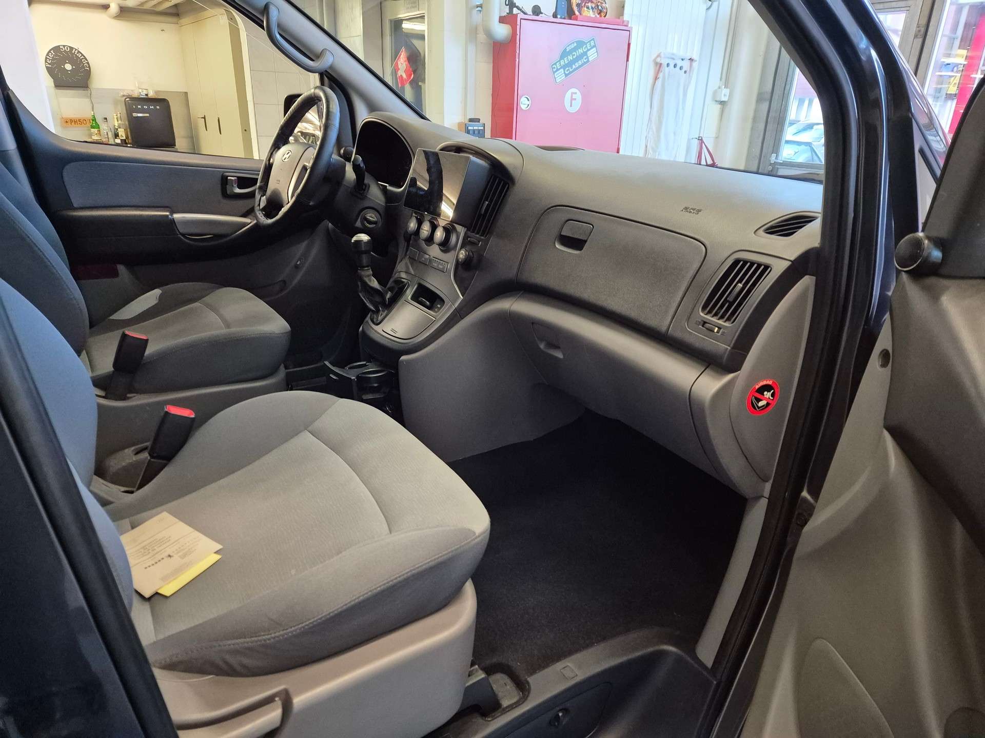 HYUNDAI H-1 People 2.5 CRDi-image-5