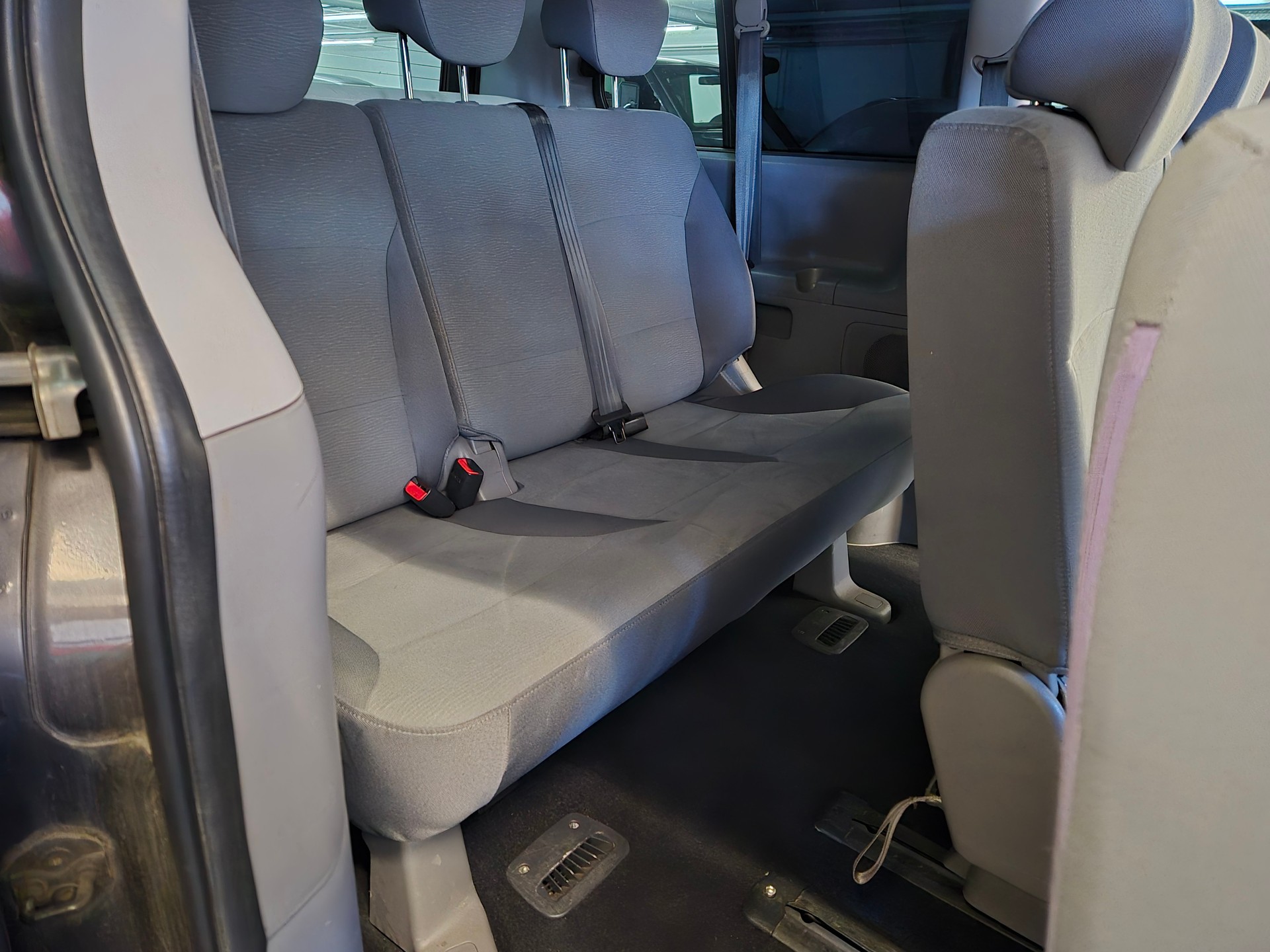 HYUNDAI H-1 People 2.5 CRDi-image-7