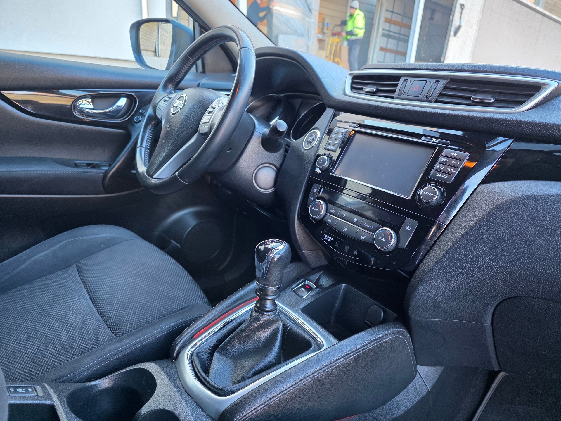 NISSAN Qashqai 1.6 DIG-T 360°-image-15