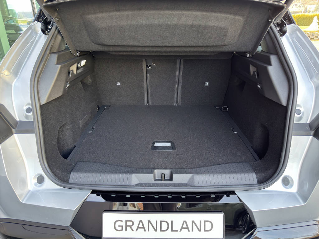 OPEL Grandland 1.6 T PHEV GS-image-10