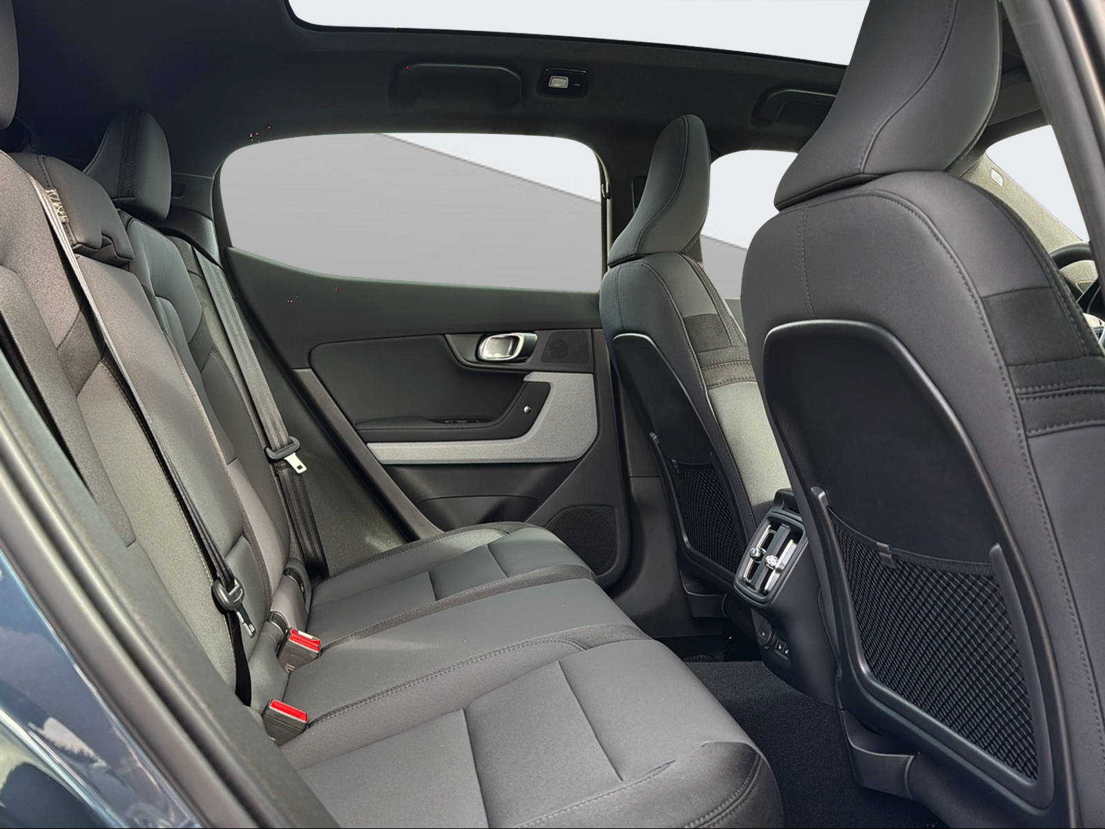 POLESTAR 2 Long Range Dual Motor-image-10