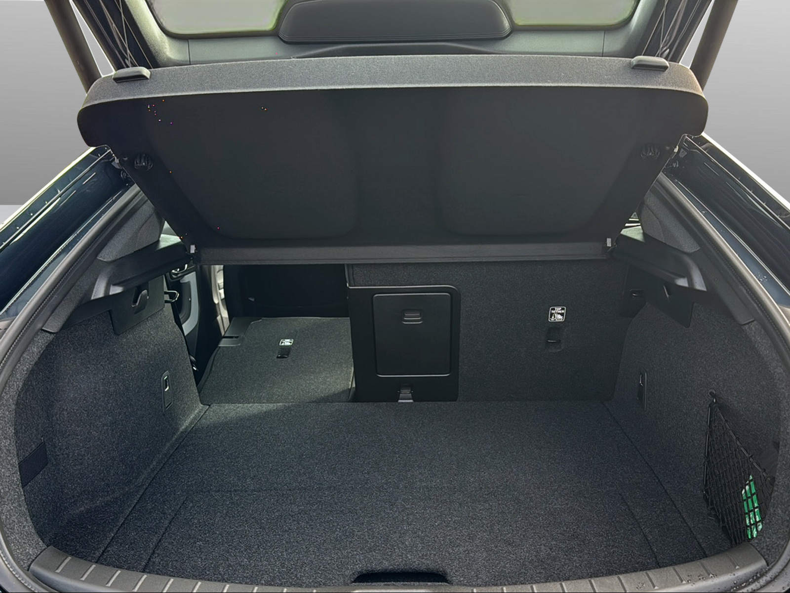 POLESTAR 2 Long Range Dual Motor-image-15
