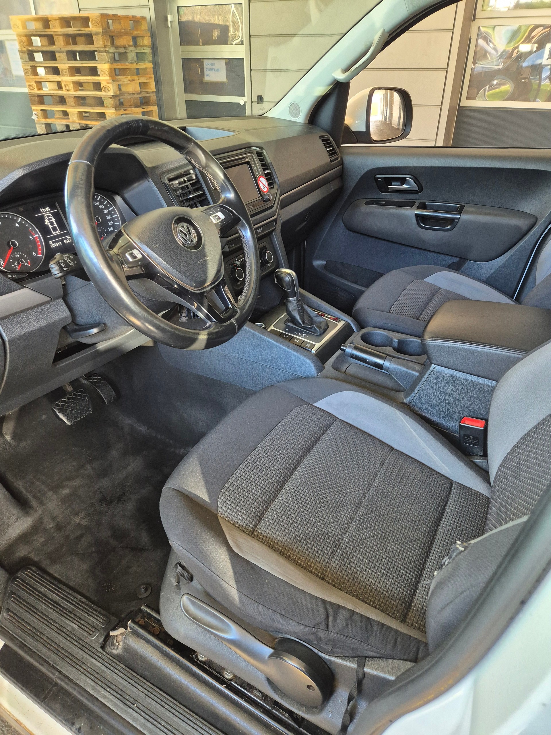 VW Amarok 3.0TDI Comfortline 4Motion Automatic-image-5