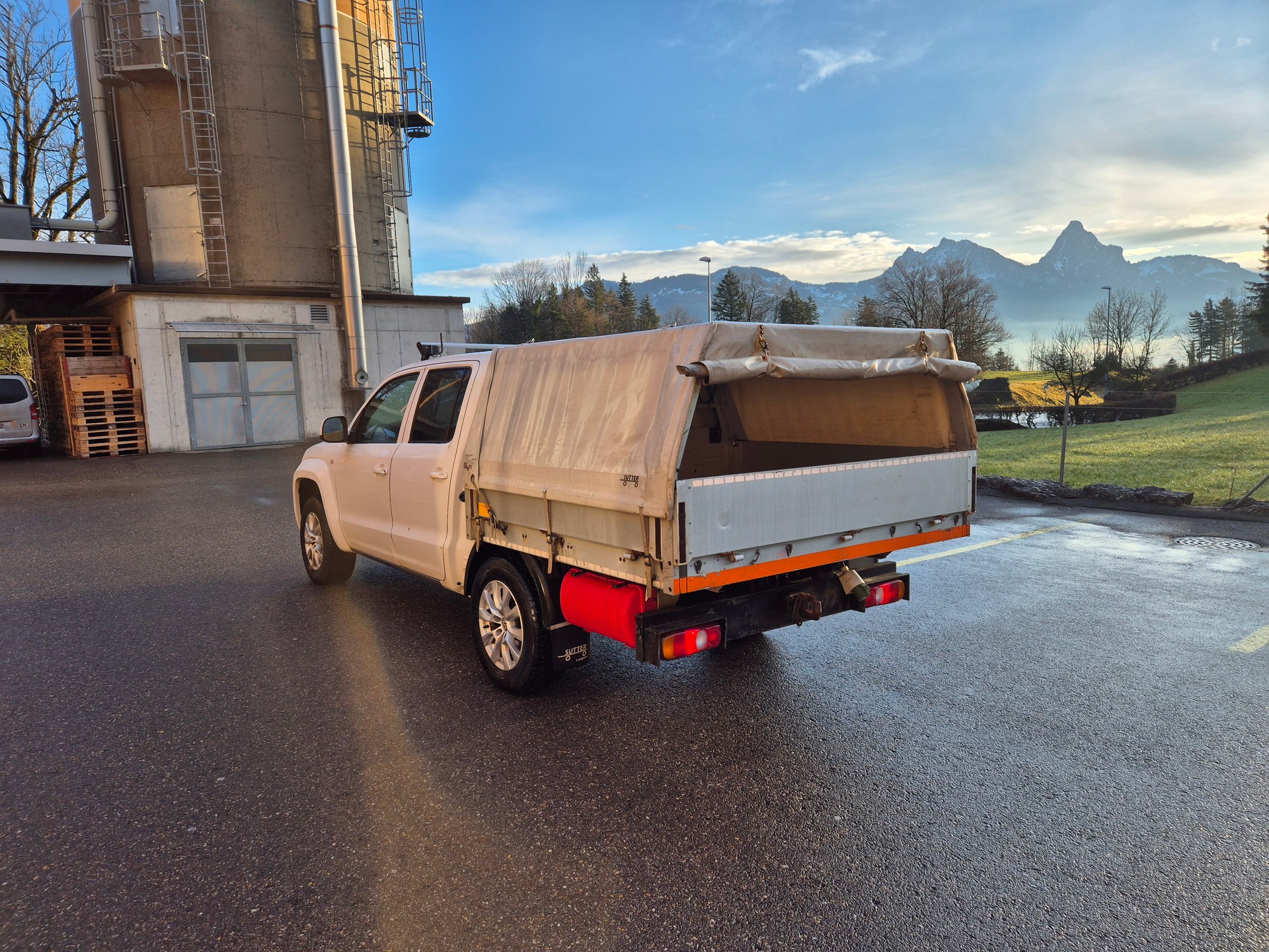 VW Amarok 3.0TDI Comfortline 4Motion Automatic-image-2
