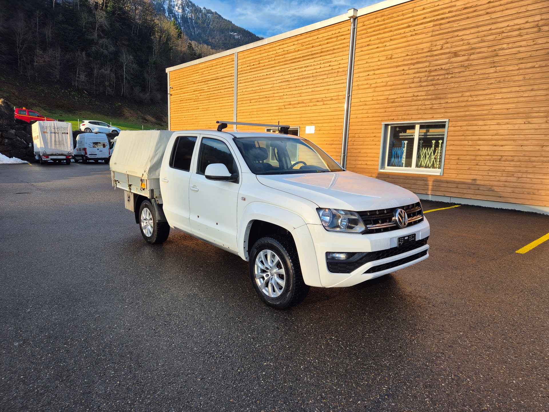 VW Amarok 3.0TDI Comfortline 4Motion Automatic-image-4