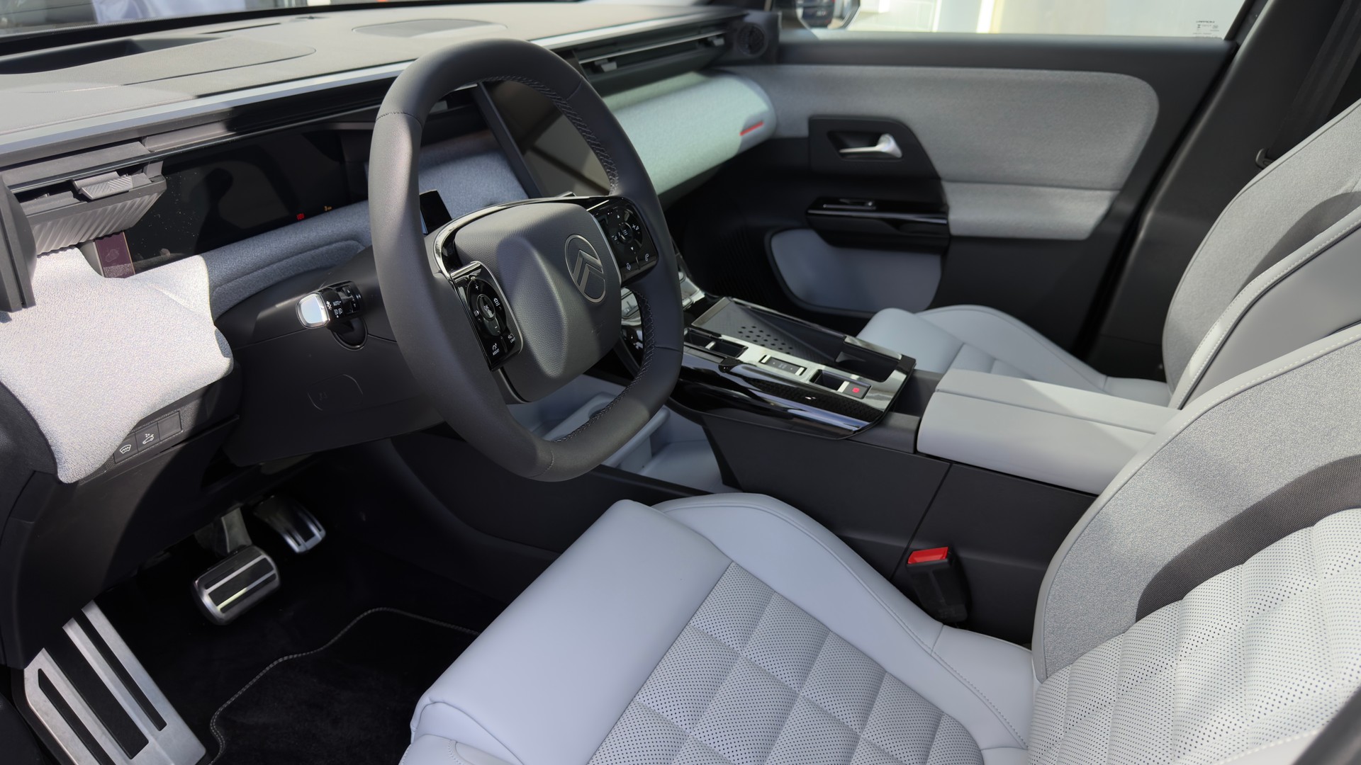 CITROEN E-C5 Aircross 73 kWh Max-showroom-element-2