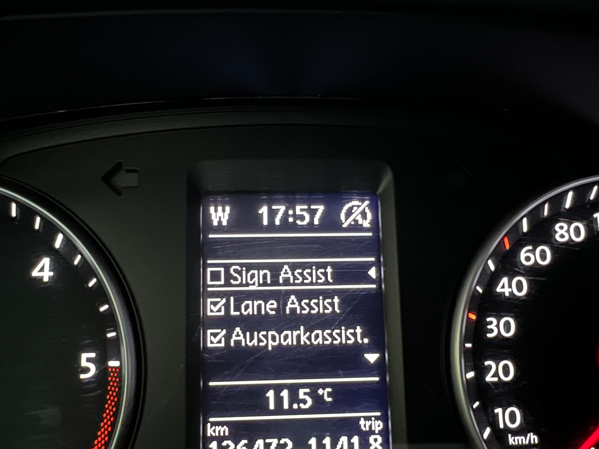 VW Sharan 2.0 TDI BMT Highline 4Motion DSG-image-25