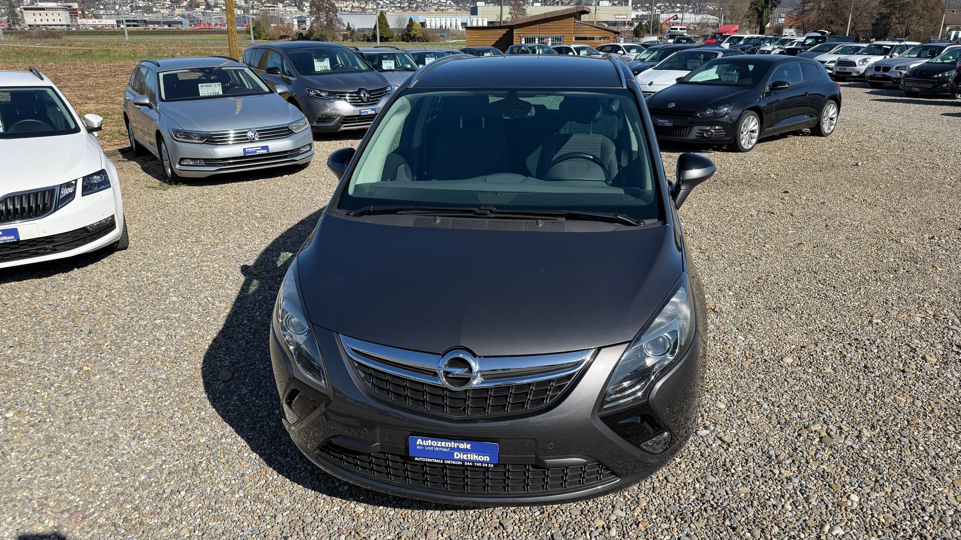 OPEL Zafira Tourer 1.4i 16V Cosmo-image-16