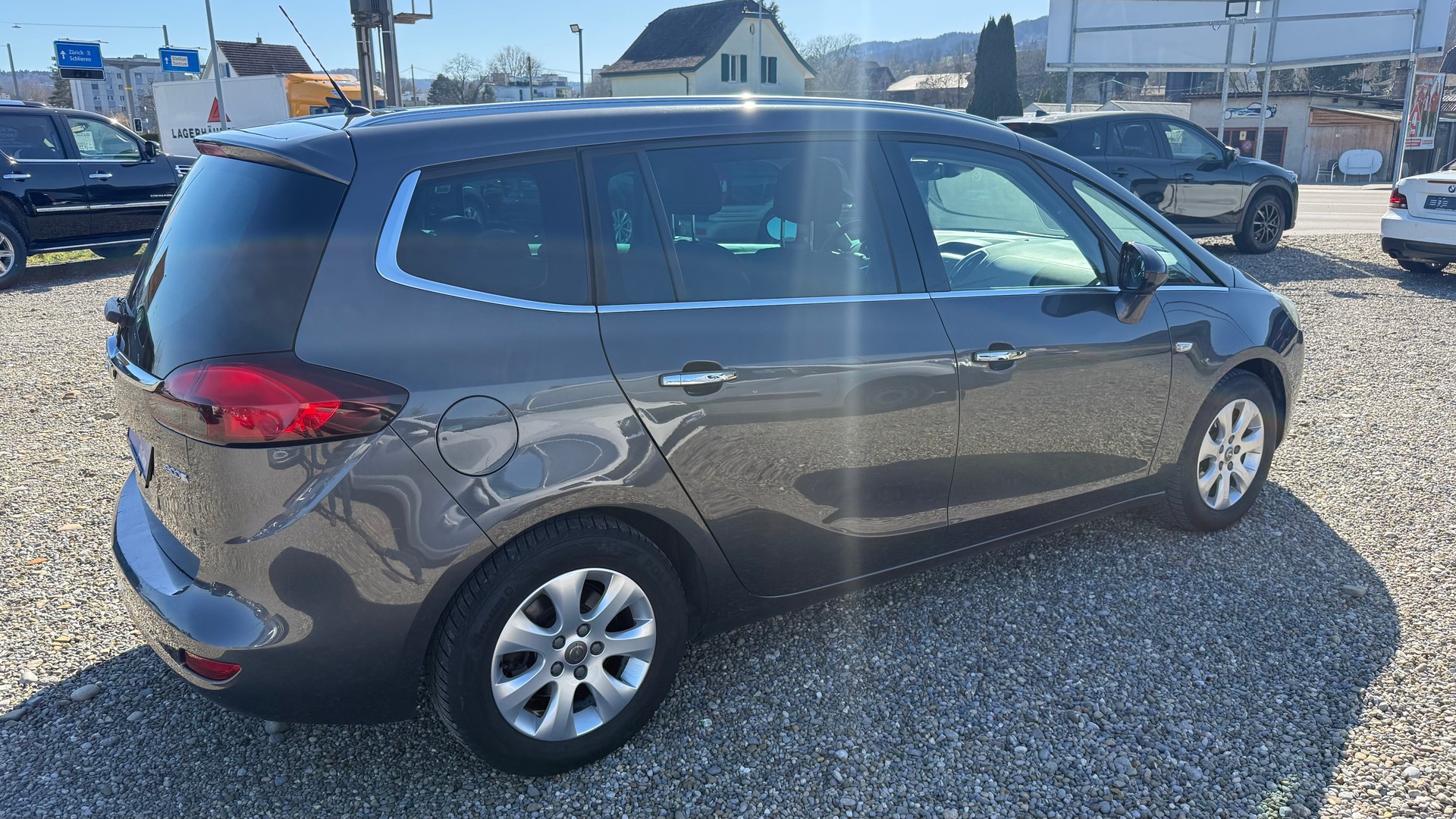 OPEL Zafira Tourer 1.4i 16V Cosmo-image-12