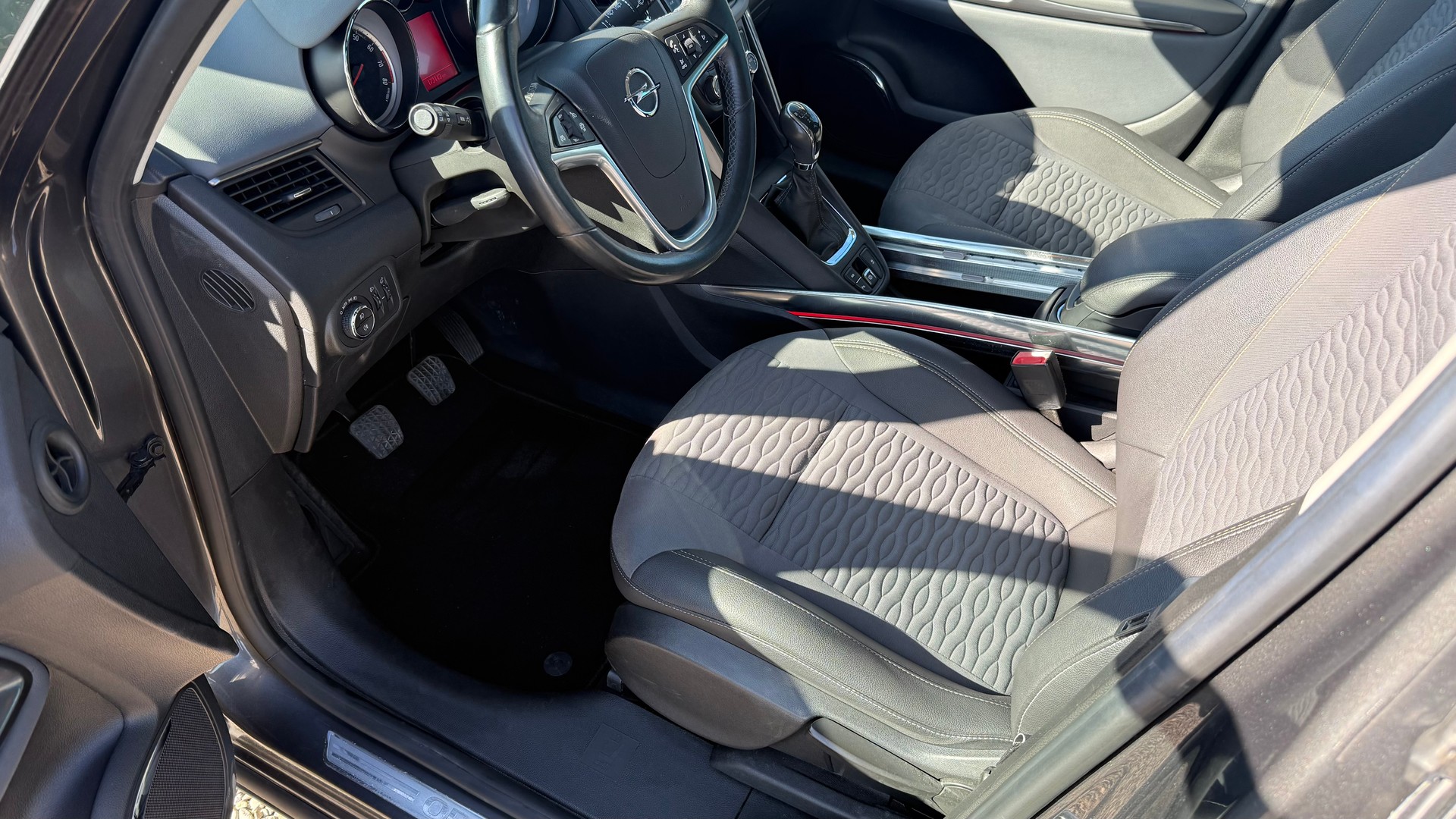 OPEL Zafira Tourer 1.4i 16V Cosmo-showroom-element-2