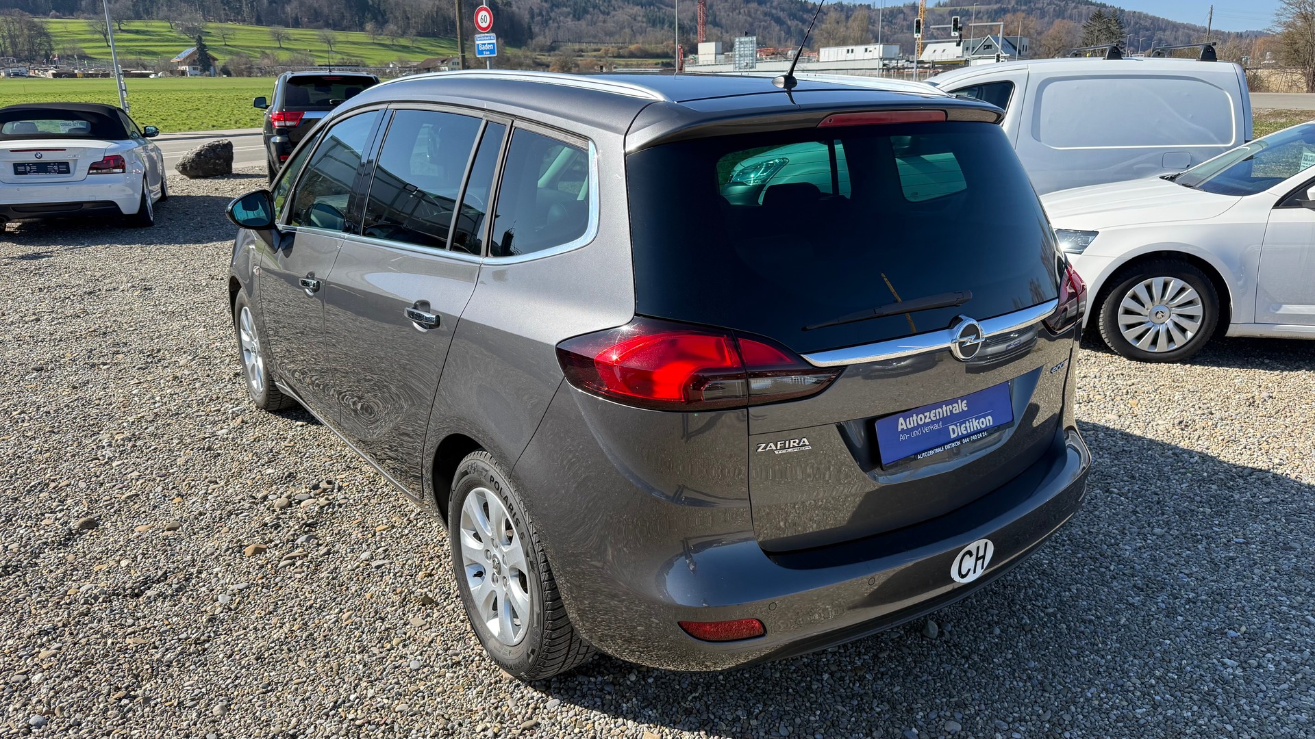 OPEL Zafira Tourer 1.4i 16V Cosmo-image-15