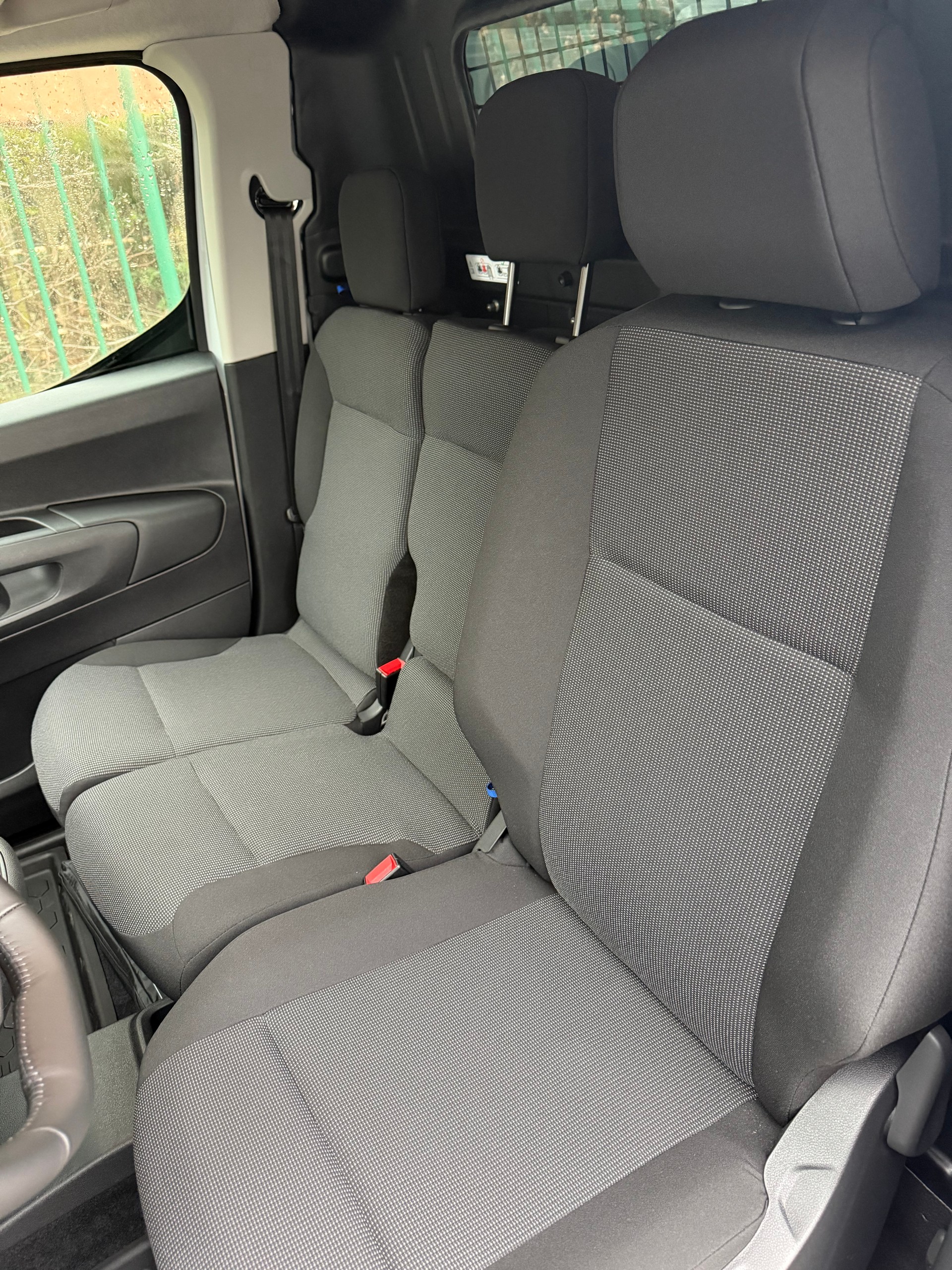 PEUGEOT Partner 1.5 Blue HDi Long 1000kg-image-2