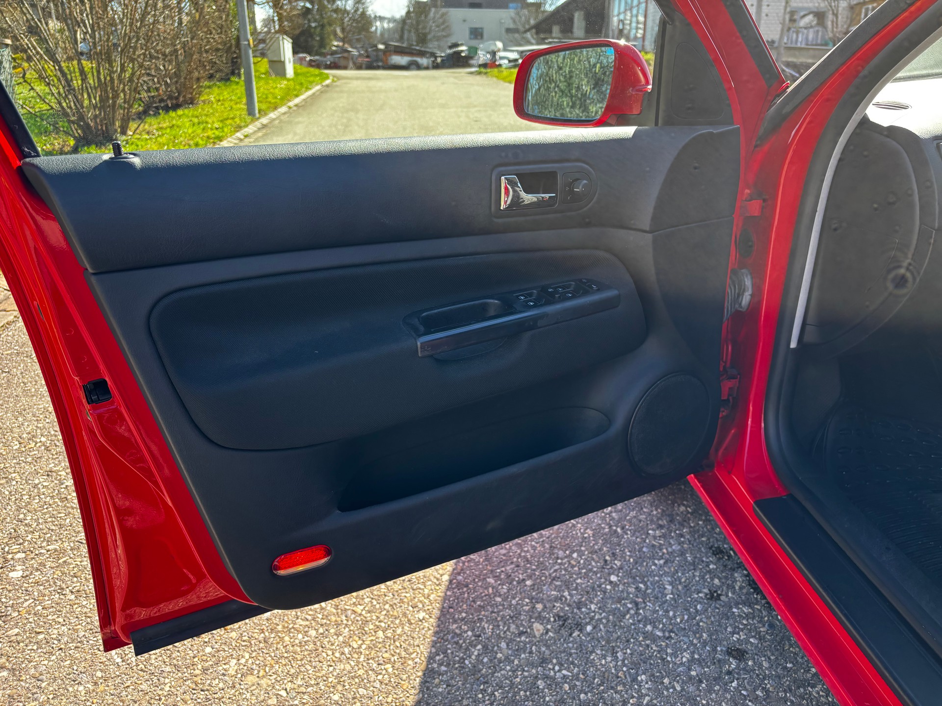 VW Golf 1.6 Automatic-image-8