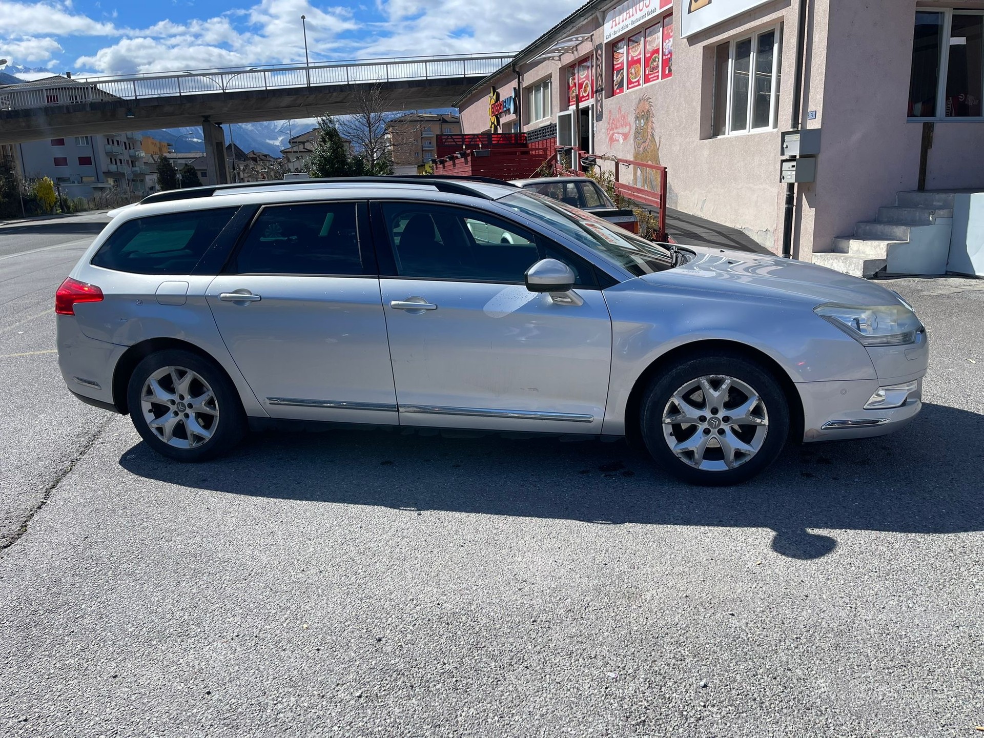 CITROEN C5 Tourer 2.0 HDi Dynamique Automatic-image-3