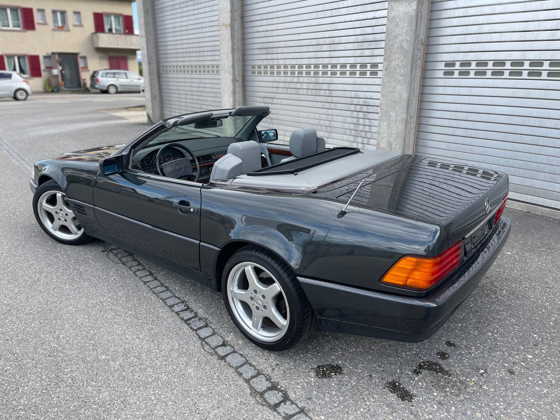 MERCEDES-BENZ SL300 4 Plätzer 2+2-image-10