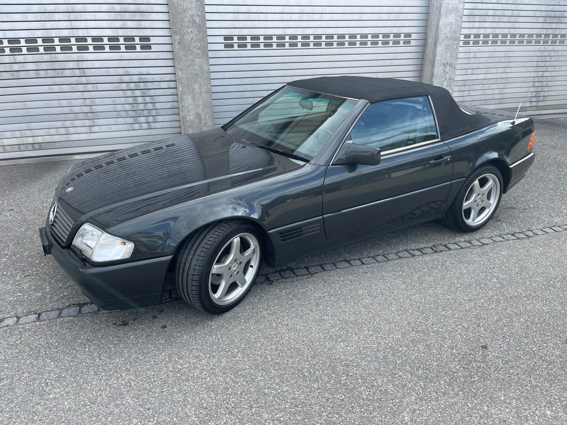 MERCEDES-BENZ SL300 4 Plätzer 2+2