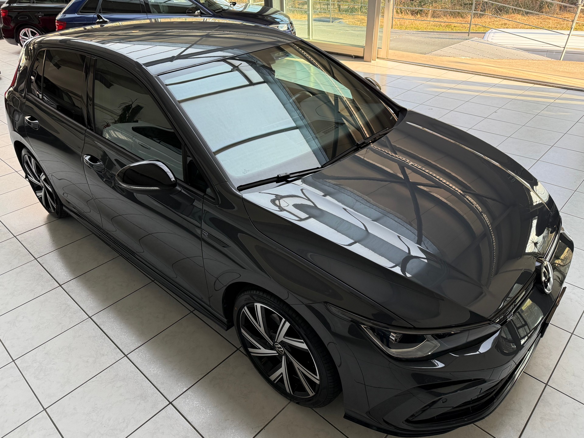 VW Golf 1.5 eTSI mHEV ACT R-Line DSG * Black Style * CH *-image-5